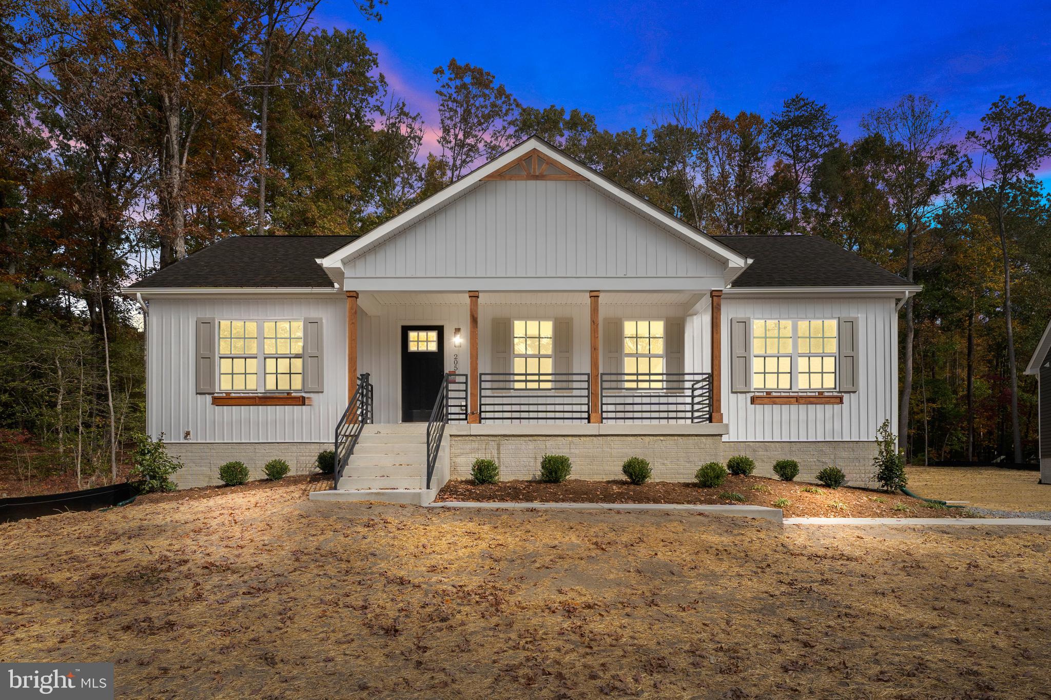 LAKE CAROLINE - Residential