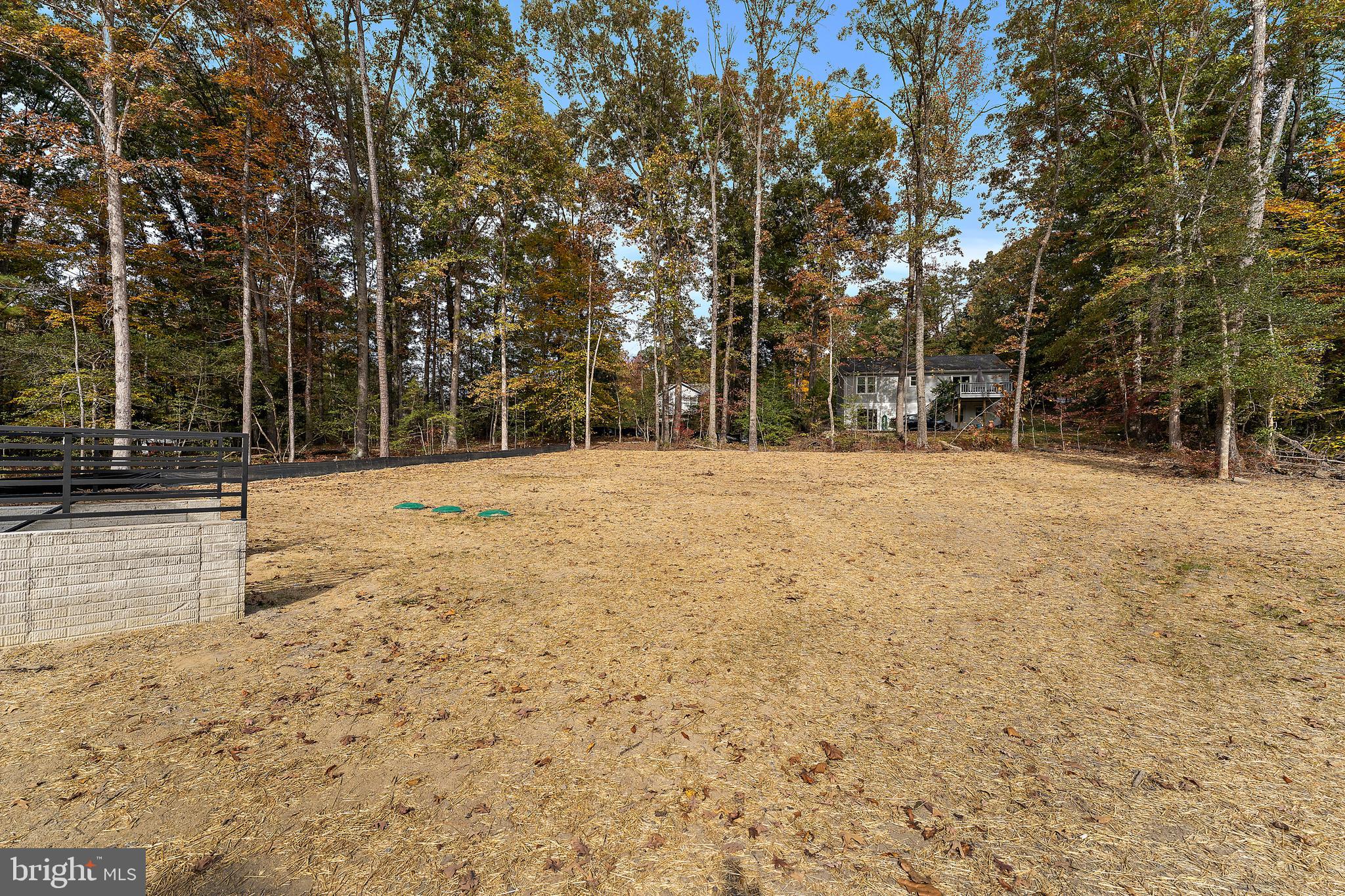 LAKE CAROLINE - Residential