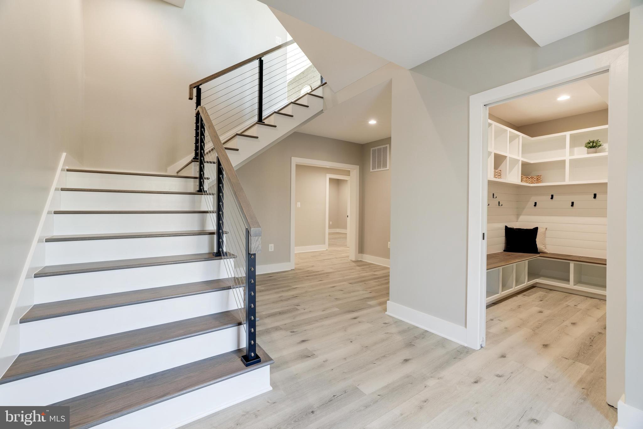 POPLAR HEIGHTS - Residential