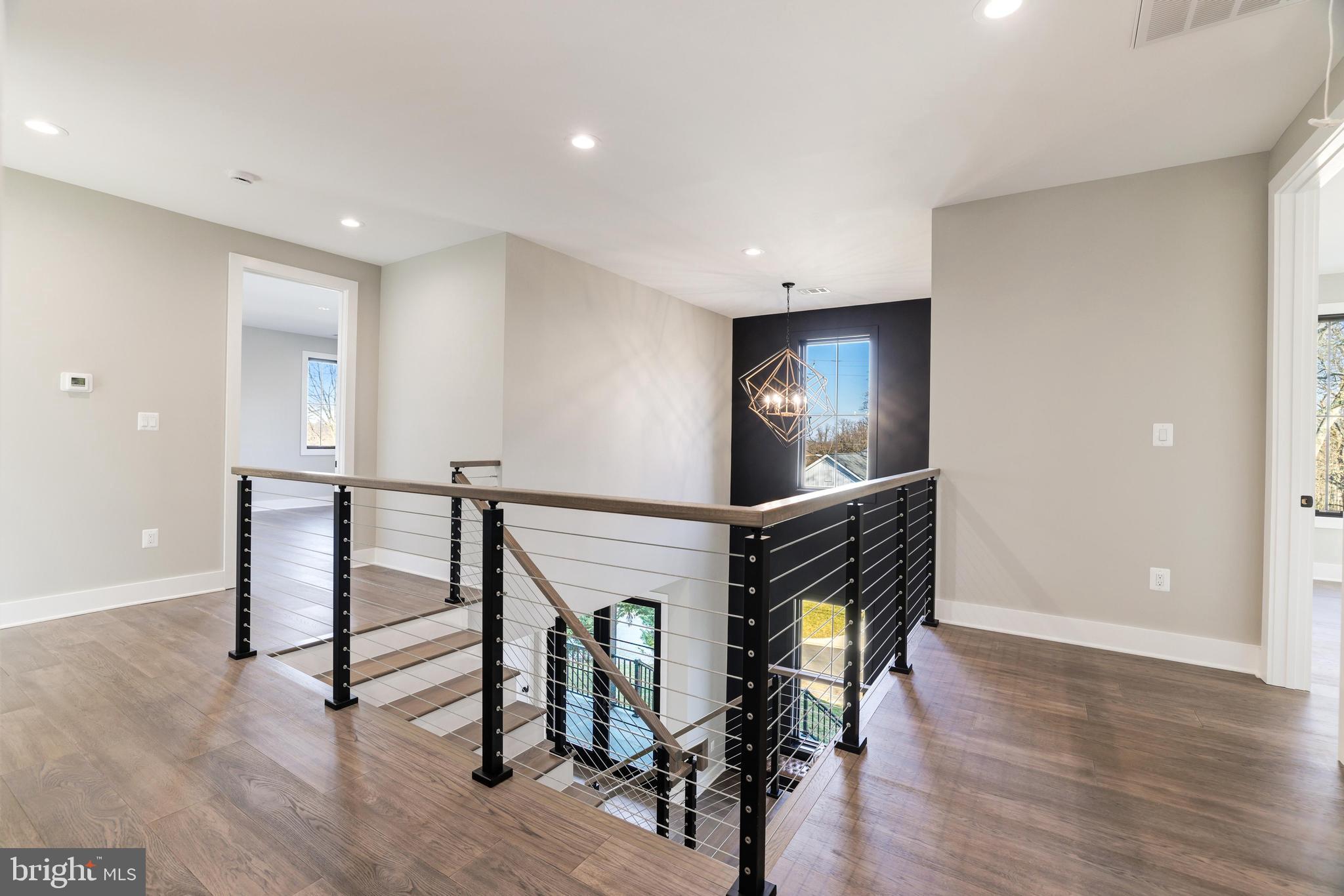 POPLAR HEIGHTS - Residential