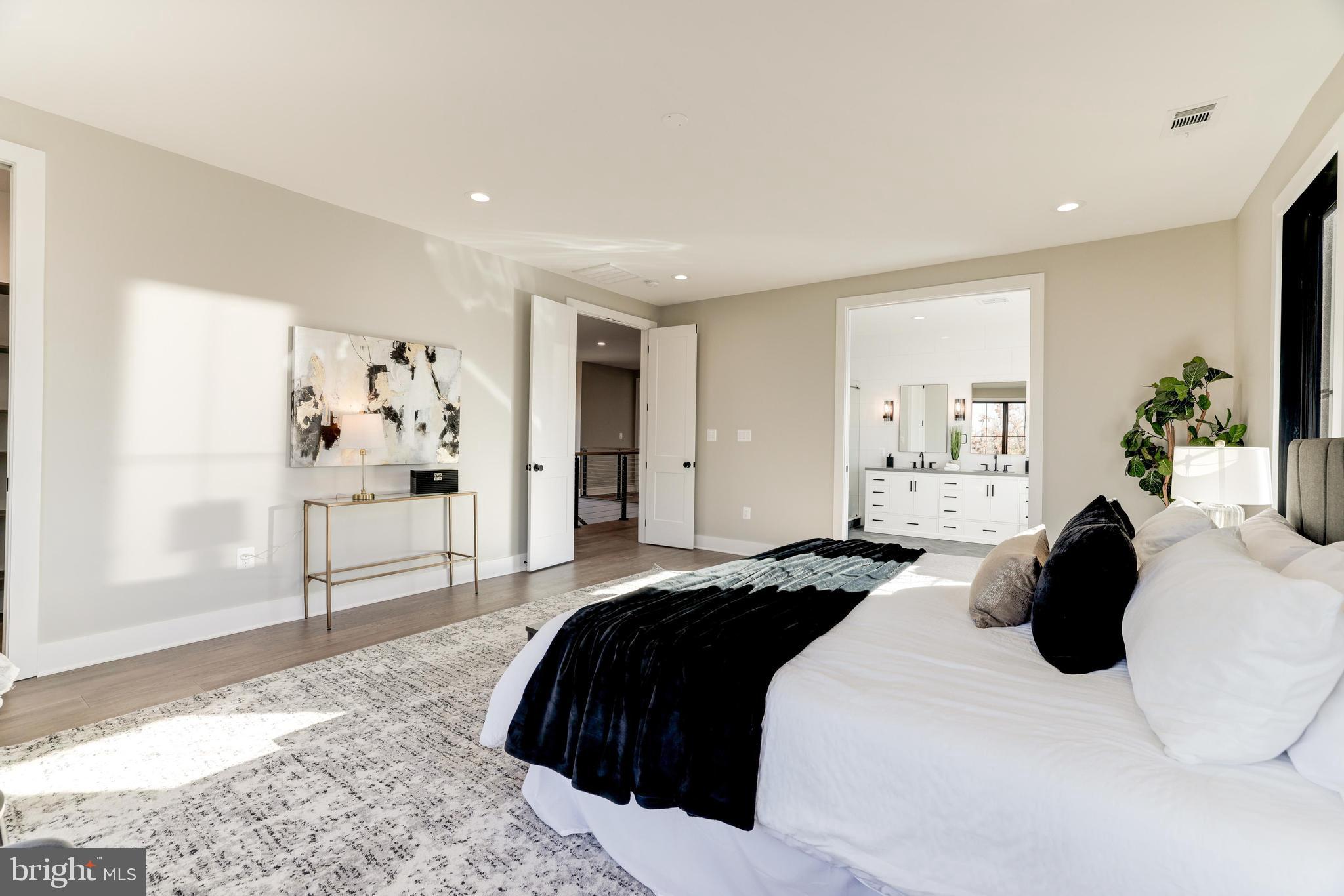 POPLAR HEIGHTS - Residential