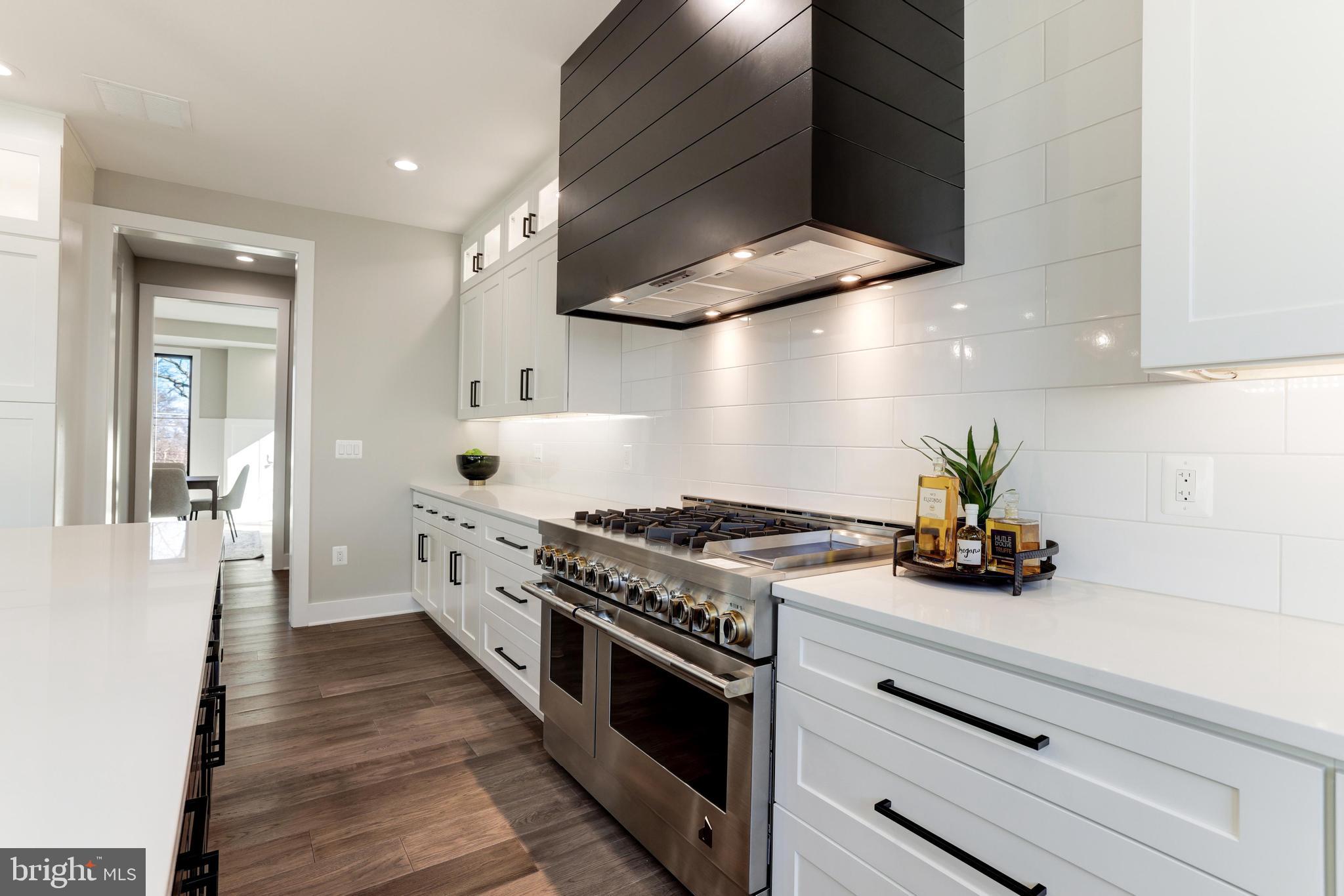 POPLAR HEIGHTS - Residential