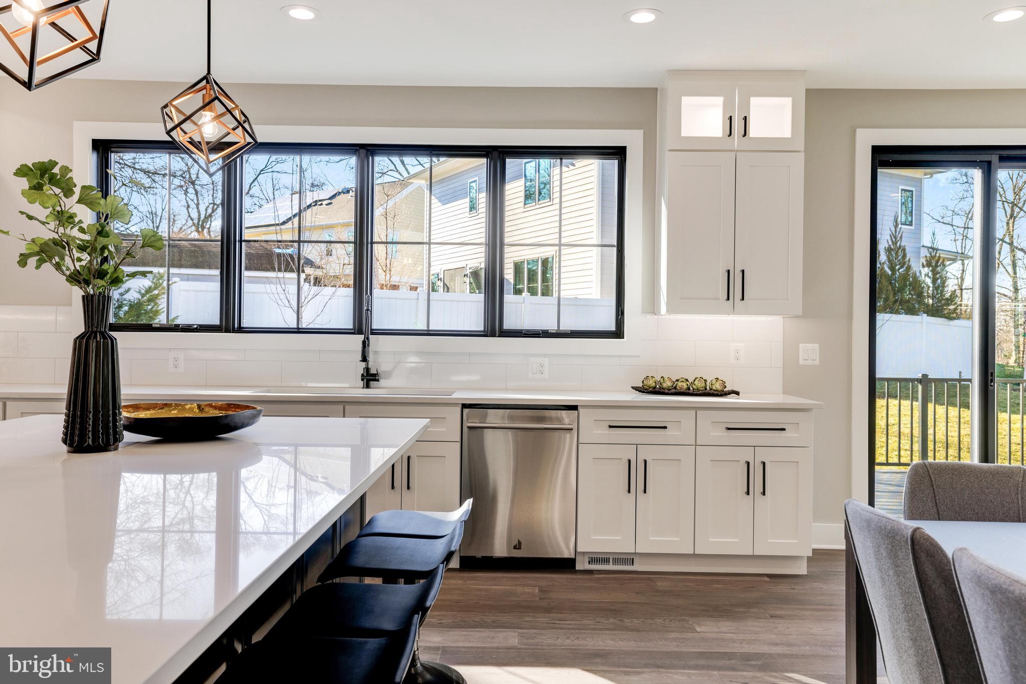 POPLAR HEIGHTS - Residential