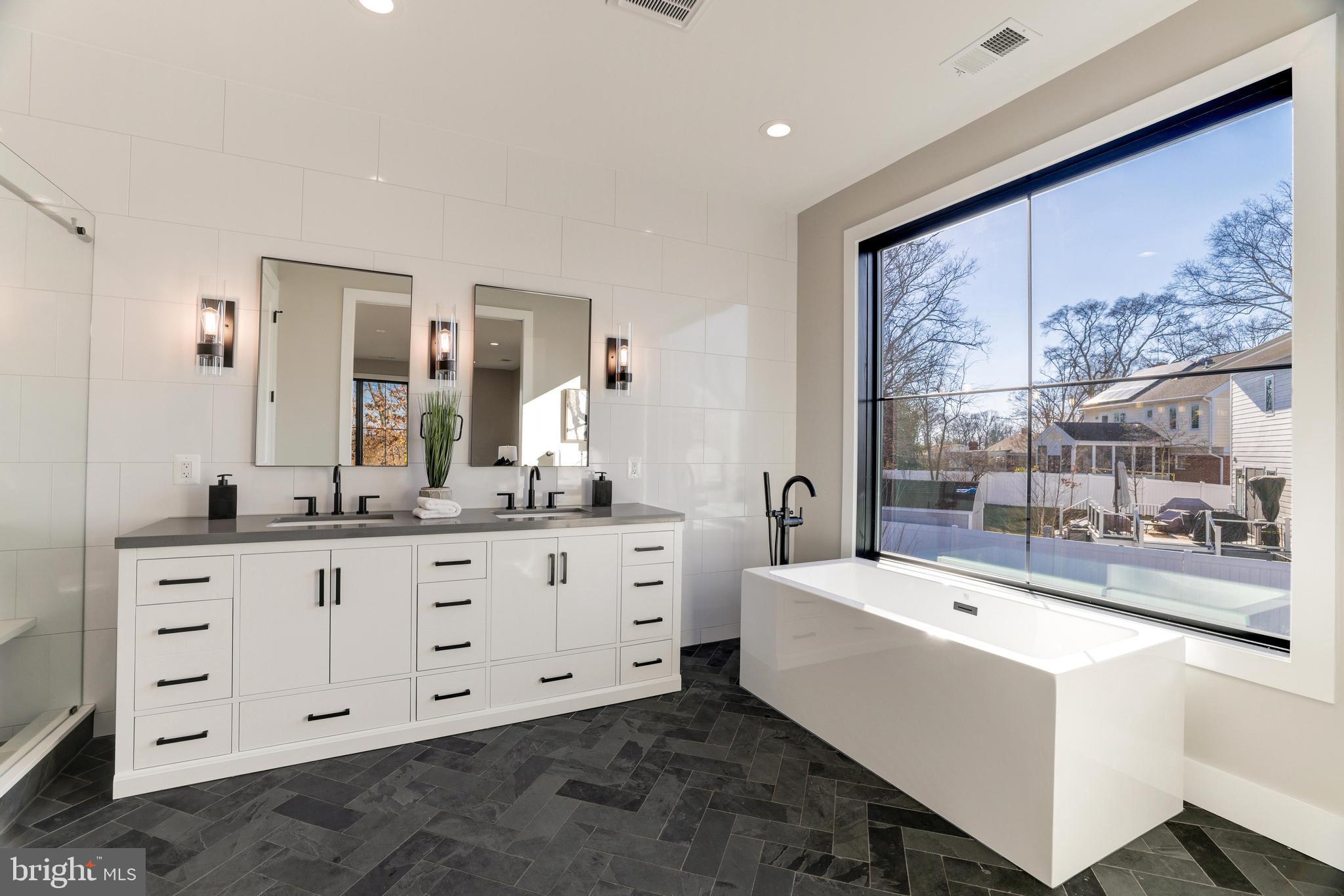 POPLAR HEIGHTS - Residential