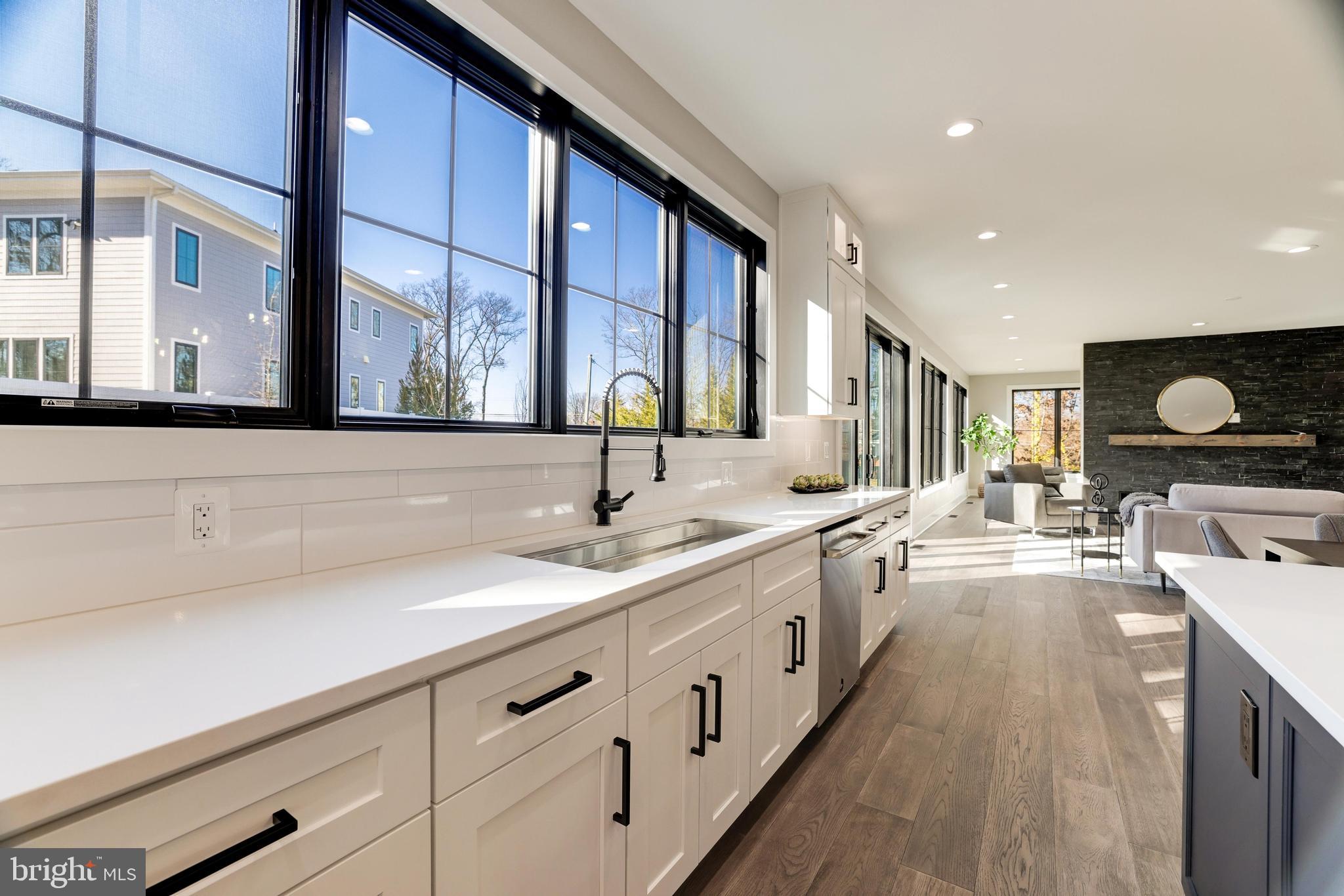 POPLAR HEIGHTS - Residential