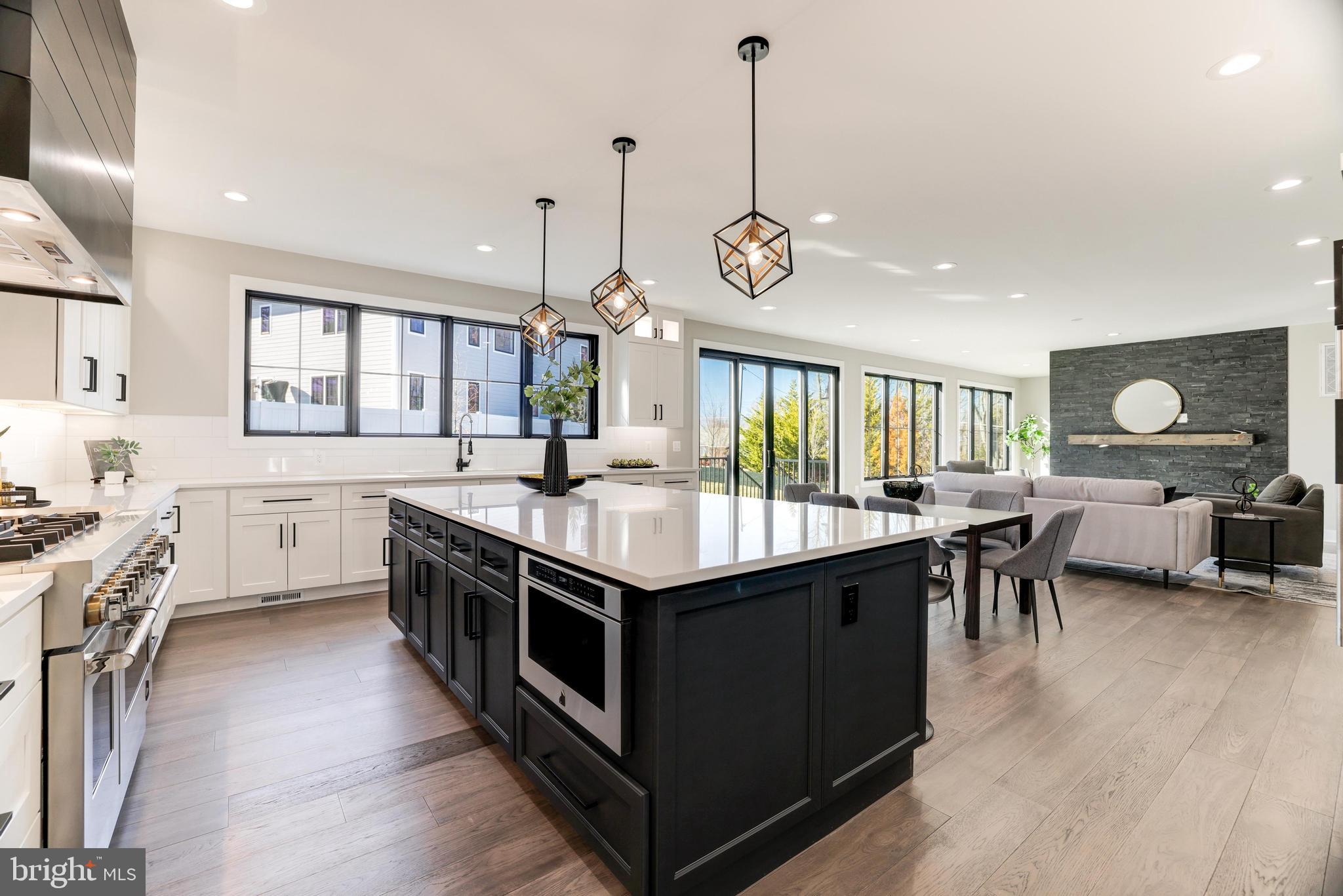 POPLAR HEIGHTS - Residential