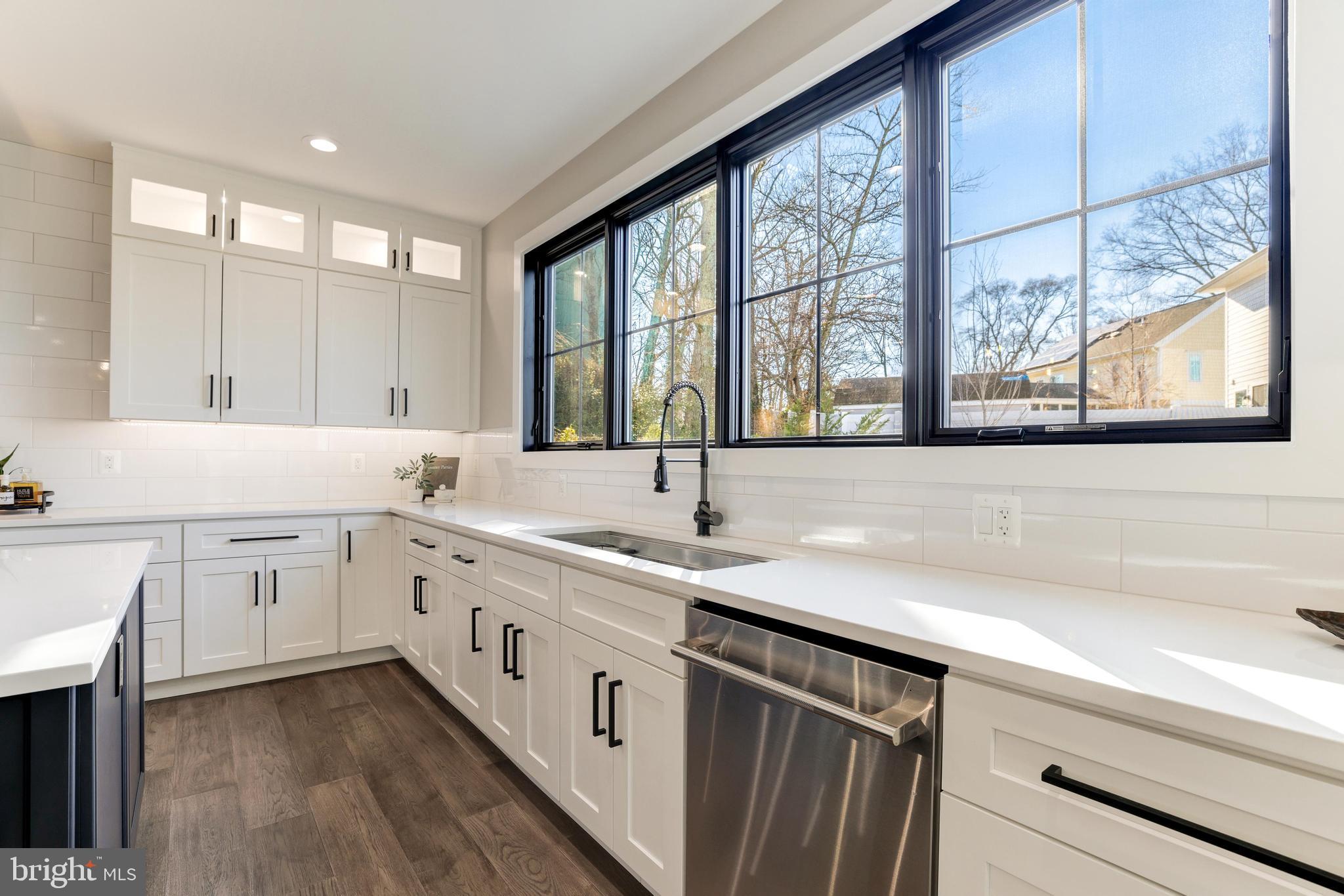 POPLAR HEIGHTS - Residential