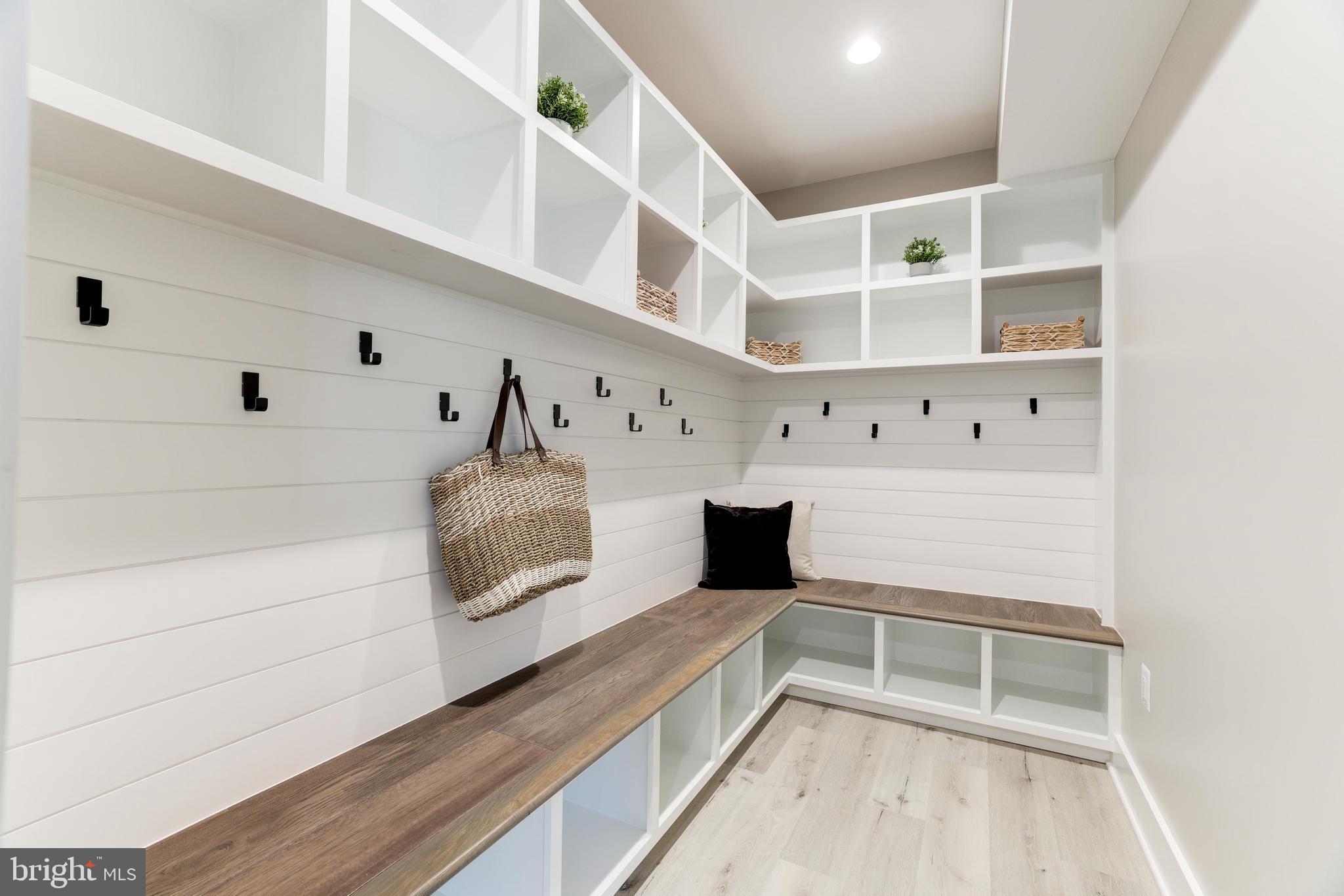 POPLAR HEIGHTS - Residential