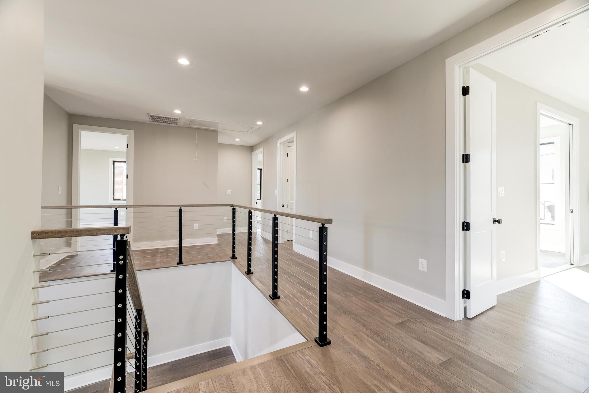 POPLAR HEIGHTS - Residential