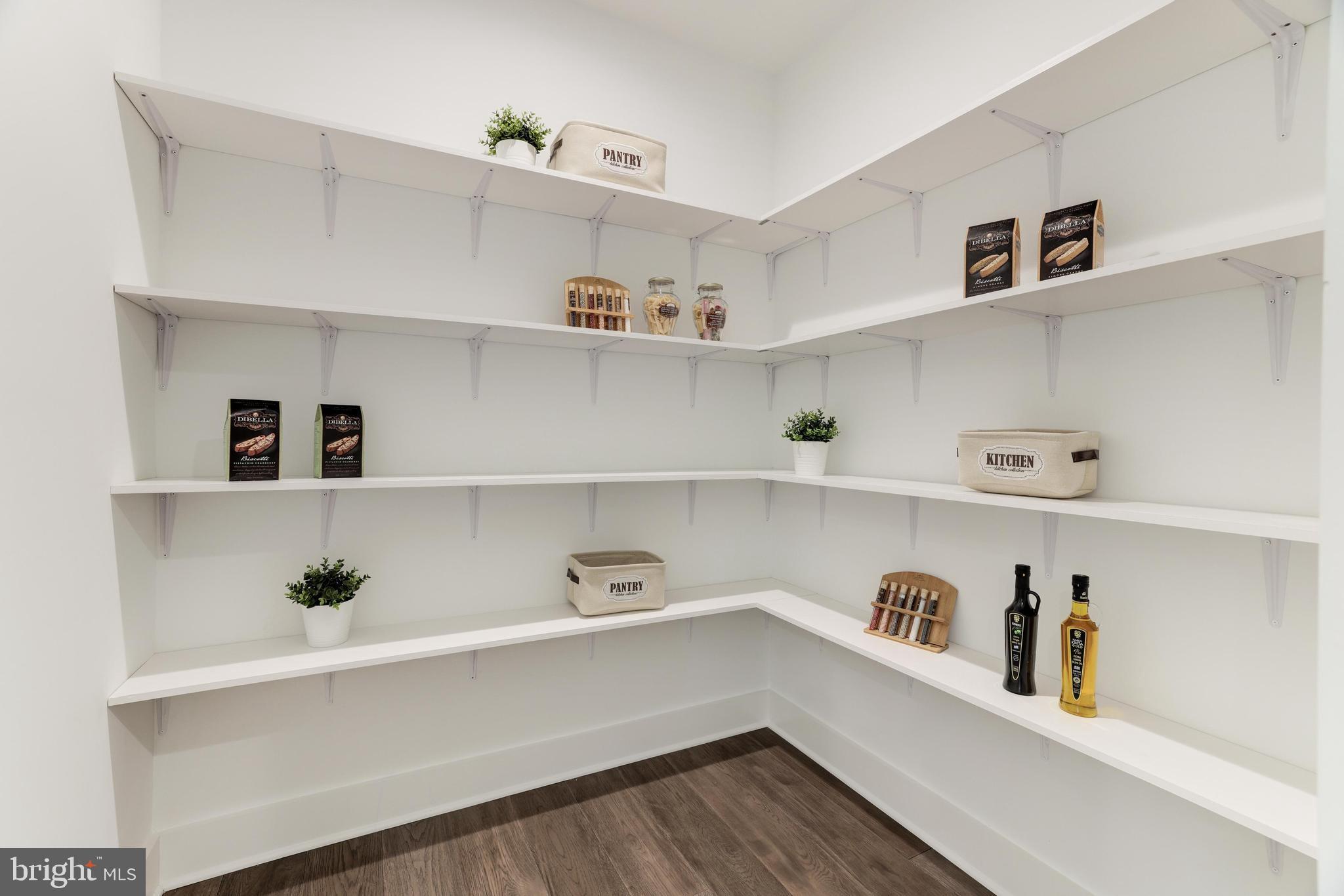 POPLAR HEIGHTS - Residential