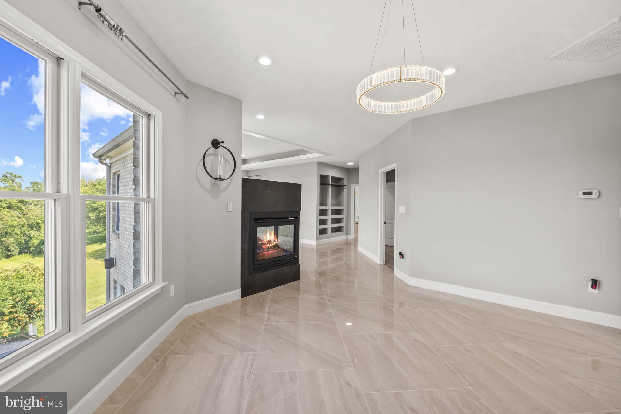 HIGHLAND - Residential