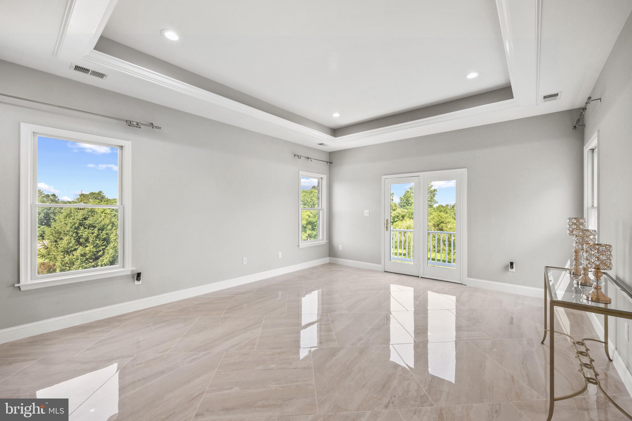 HIGHLAND - Residential