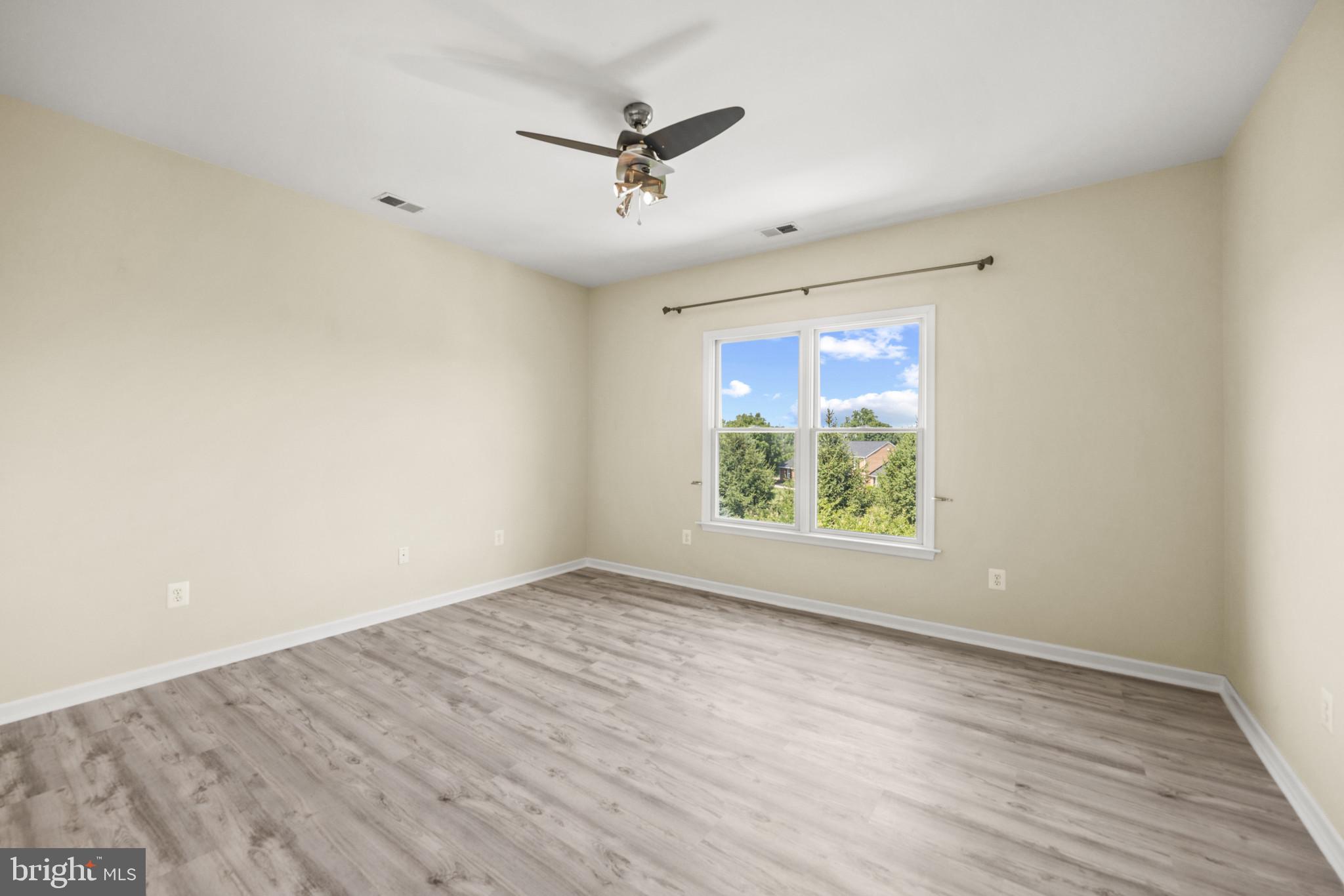 HIGHLAND - Residential