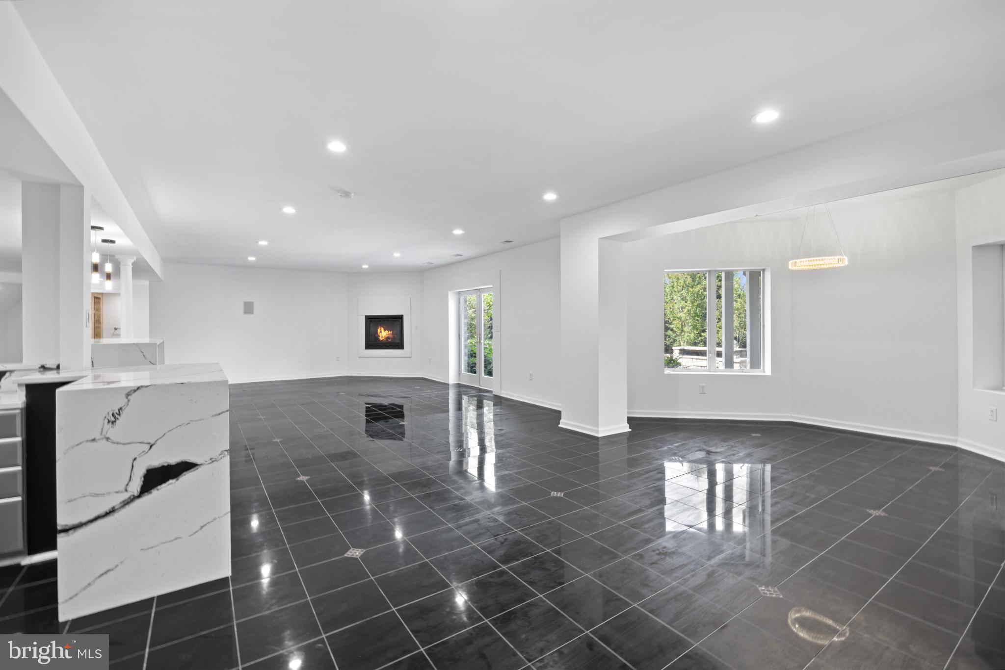 HIGHLAND - Residential