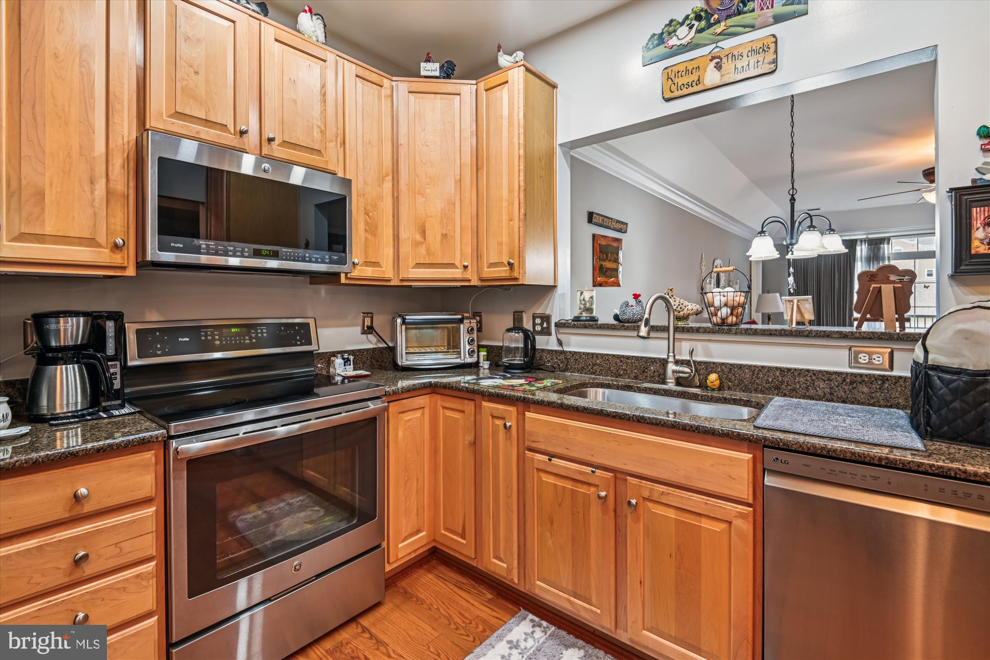 8601 ROAMING RIDGE WAY 304