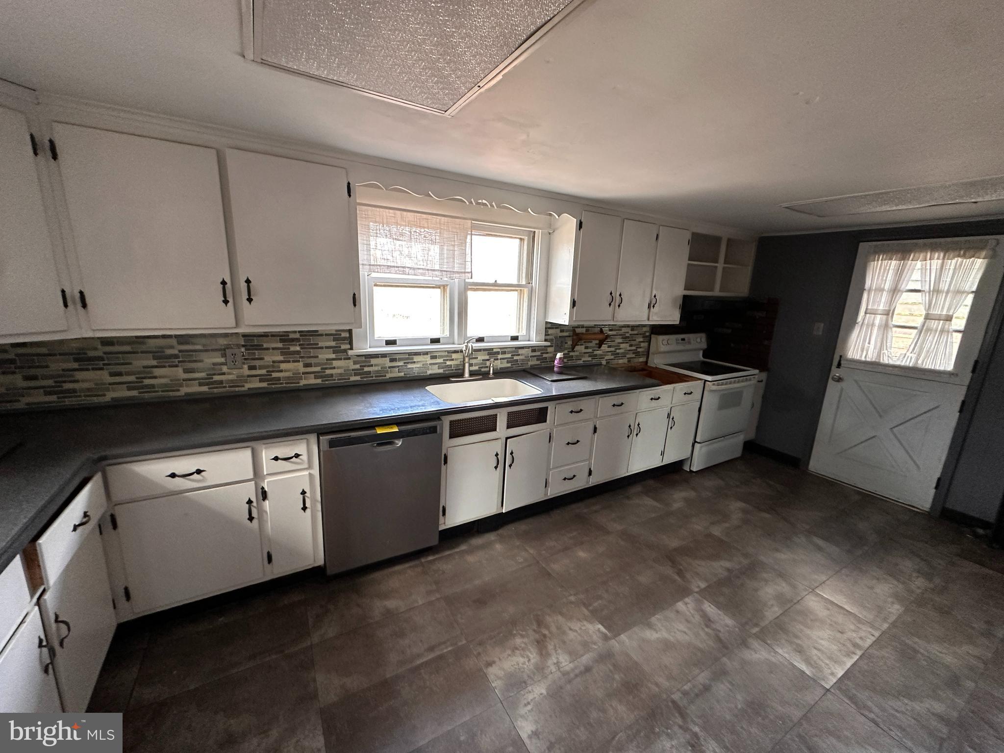 HARLEYSVILLE - Residential