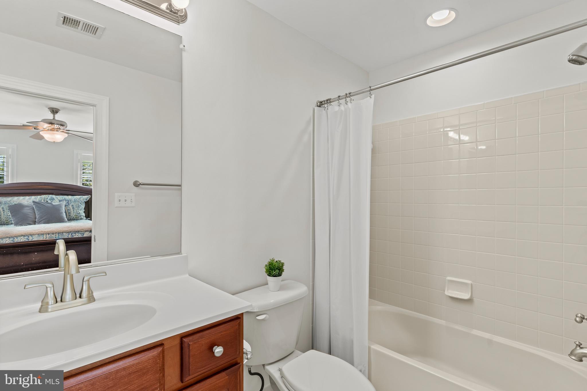 LENAH RUN HAMLET - Residential