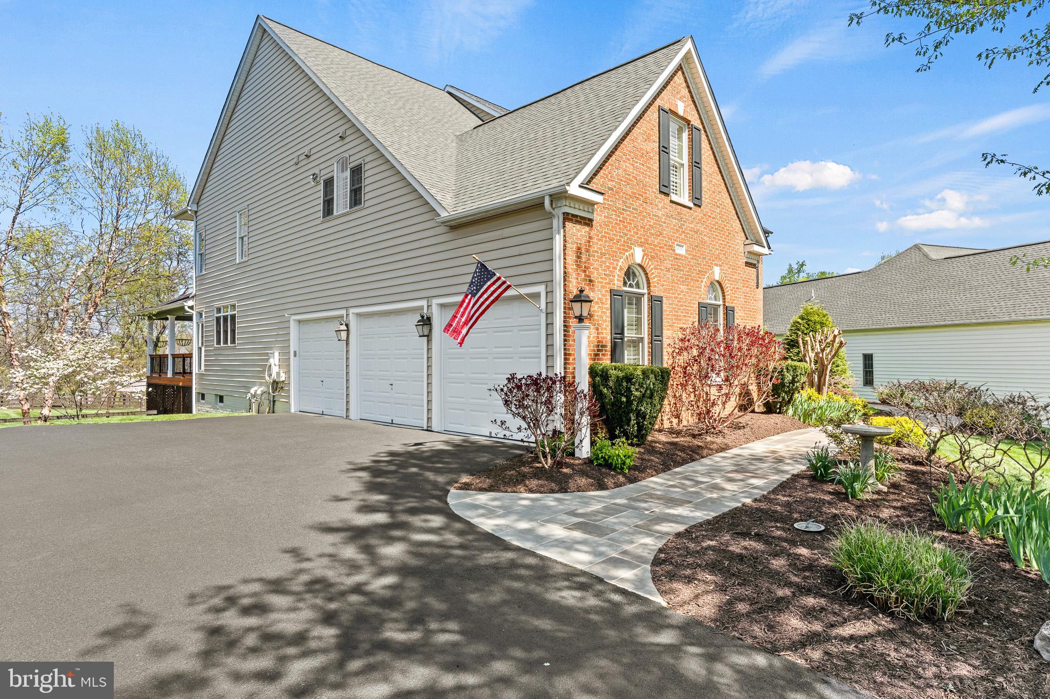 LENAH RUN HAMLET - Residential