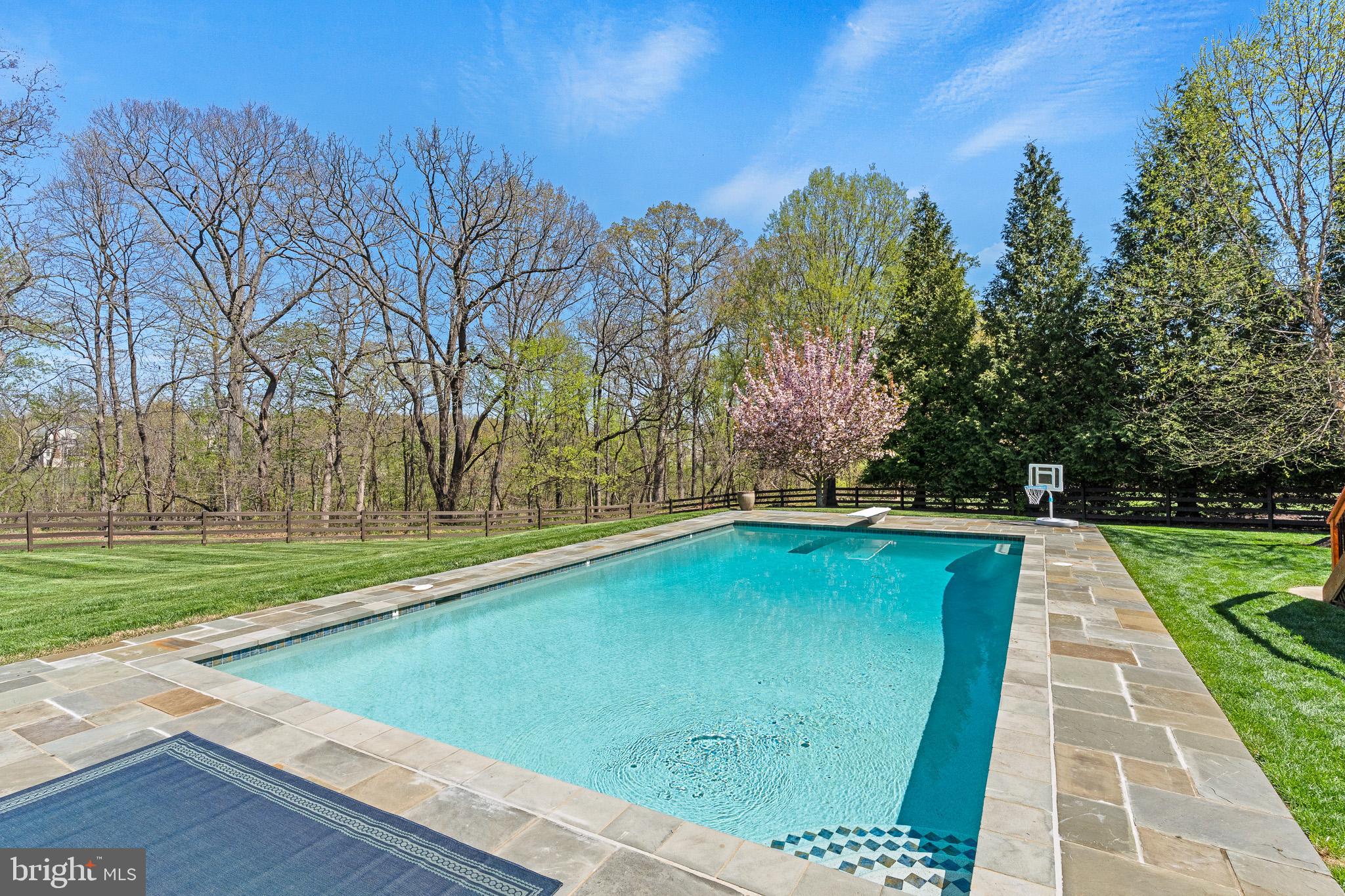 LENAH RUN HAMLET - Residential