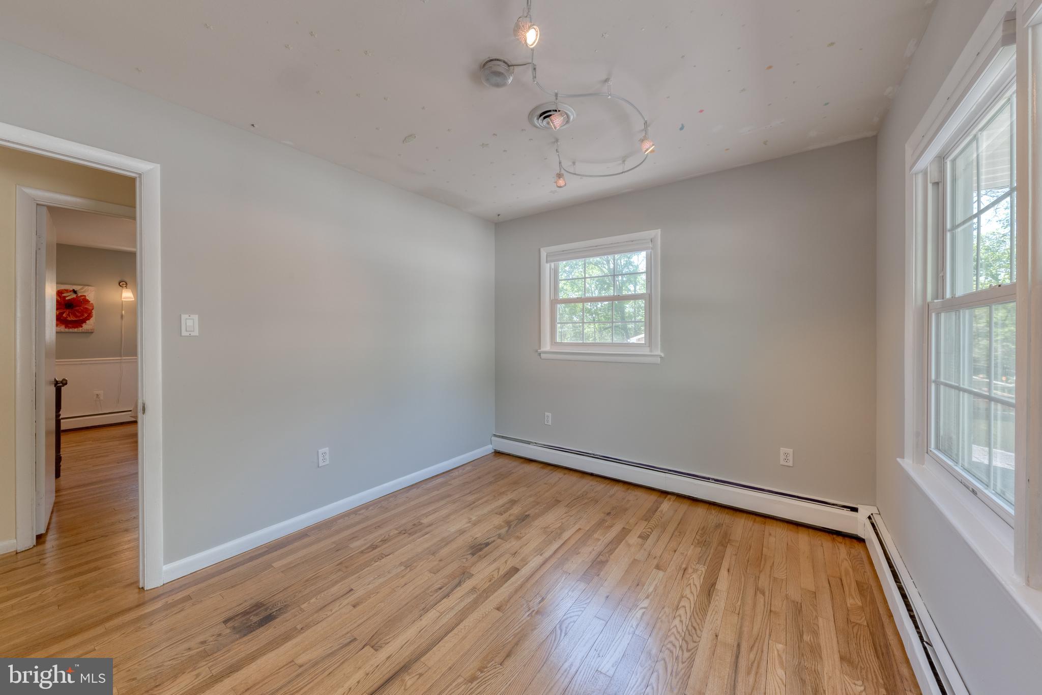 GLENN DALE - Residential