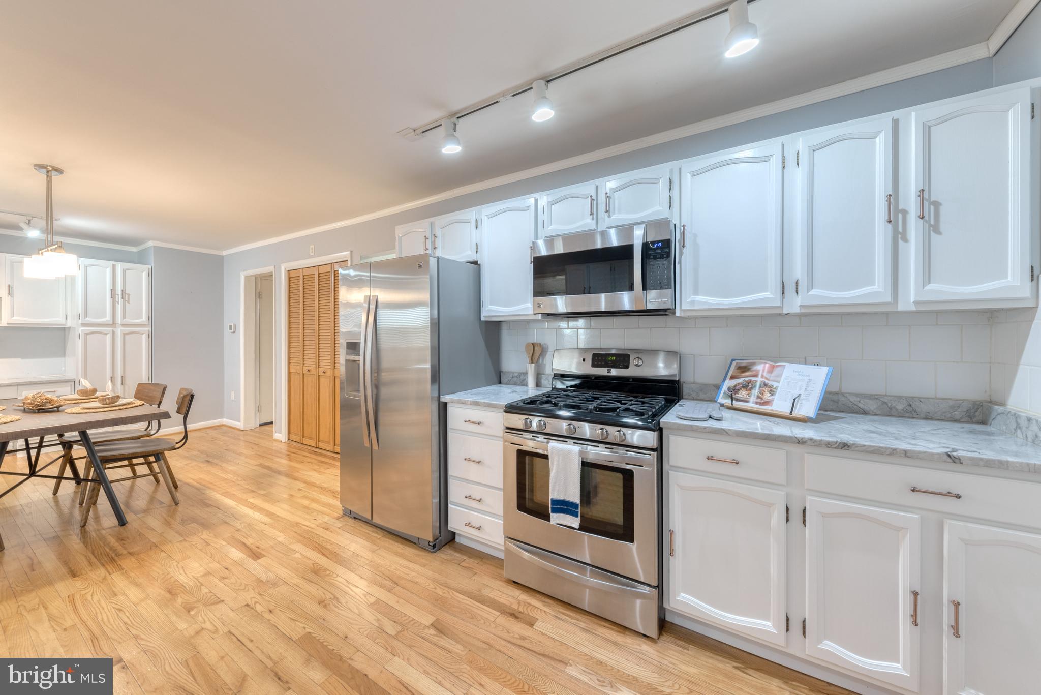 GLENN DALE - Residential