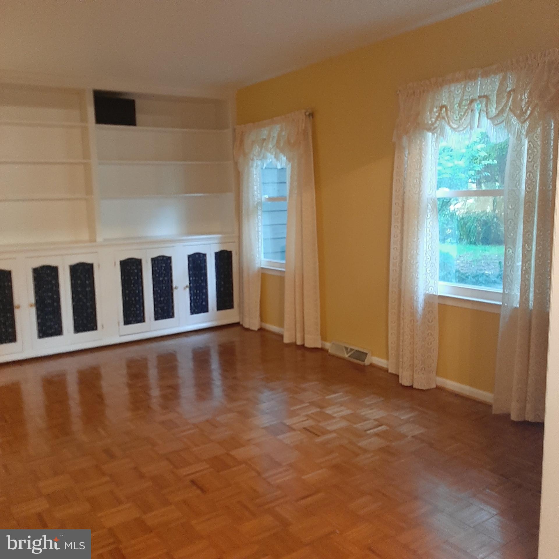 BRIARWOOD - Residential