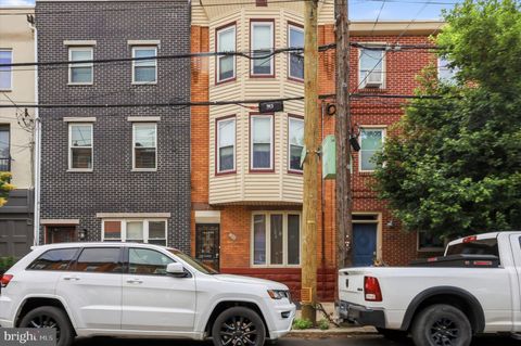 Townhouse For Sale - 917 S 10th Street<br/> PHILADELPHIA, PA 19147