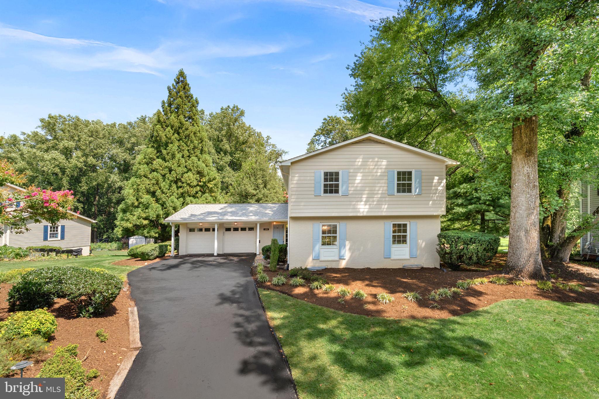 3241 BETSY LANE