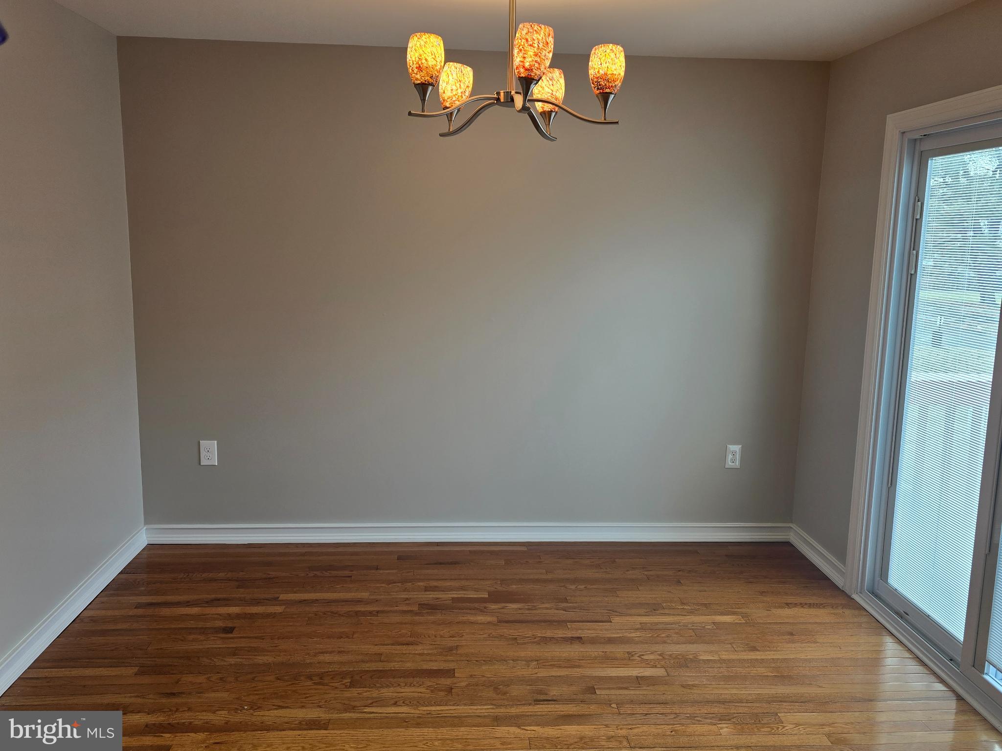 STONEHAVEN MEWS IN CROFTON VILLAGE - Residential Lease