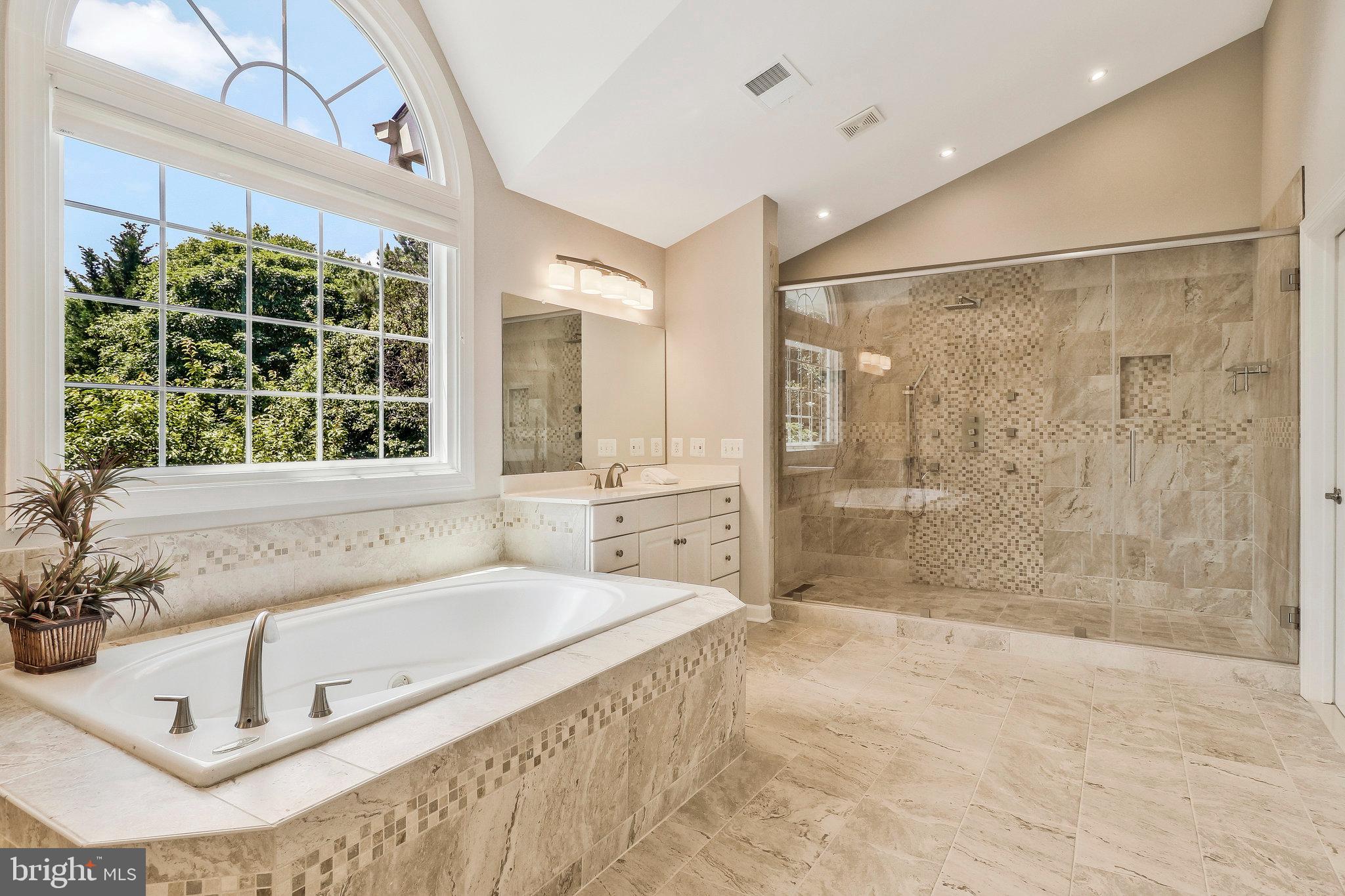 BROWNS LANDING - Residential