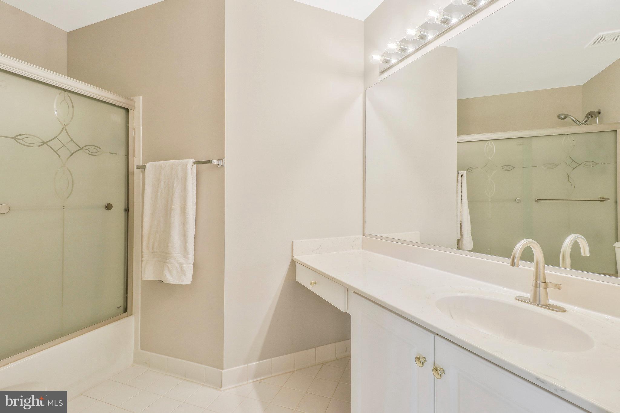 BROWNS LANDING - Residential