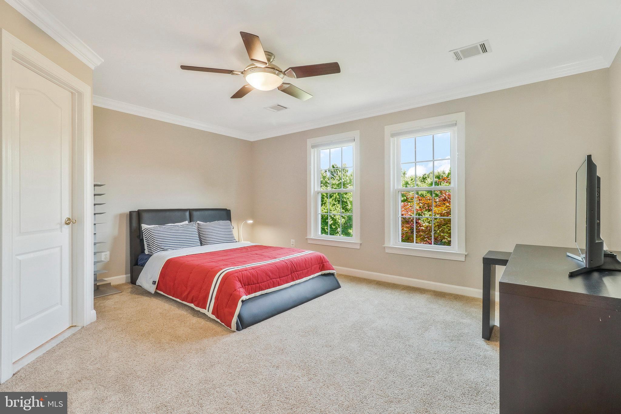 BROWNS LANDING - Residential