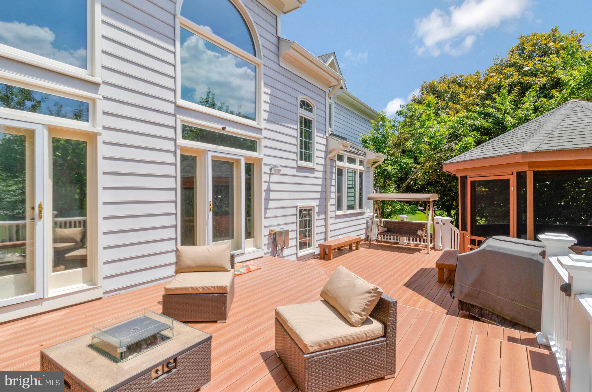 BROWNS LANDING - Residential