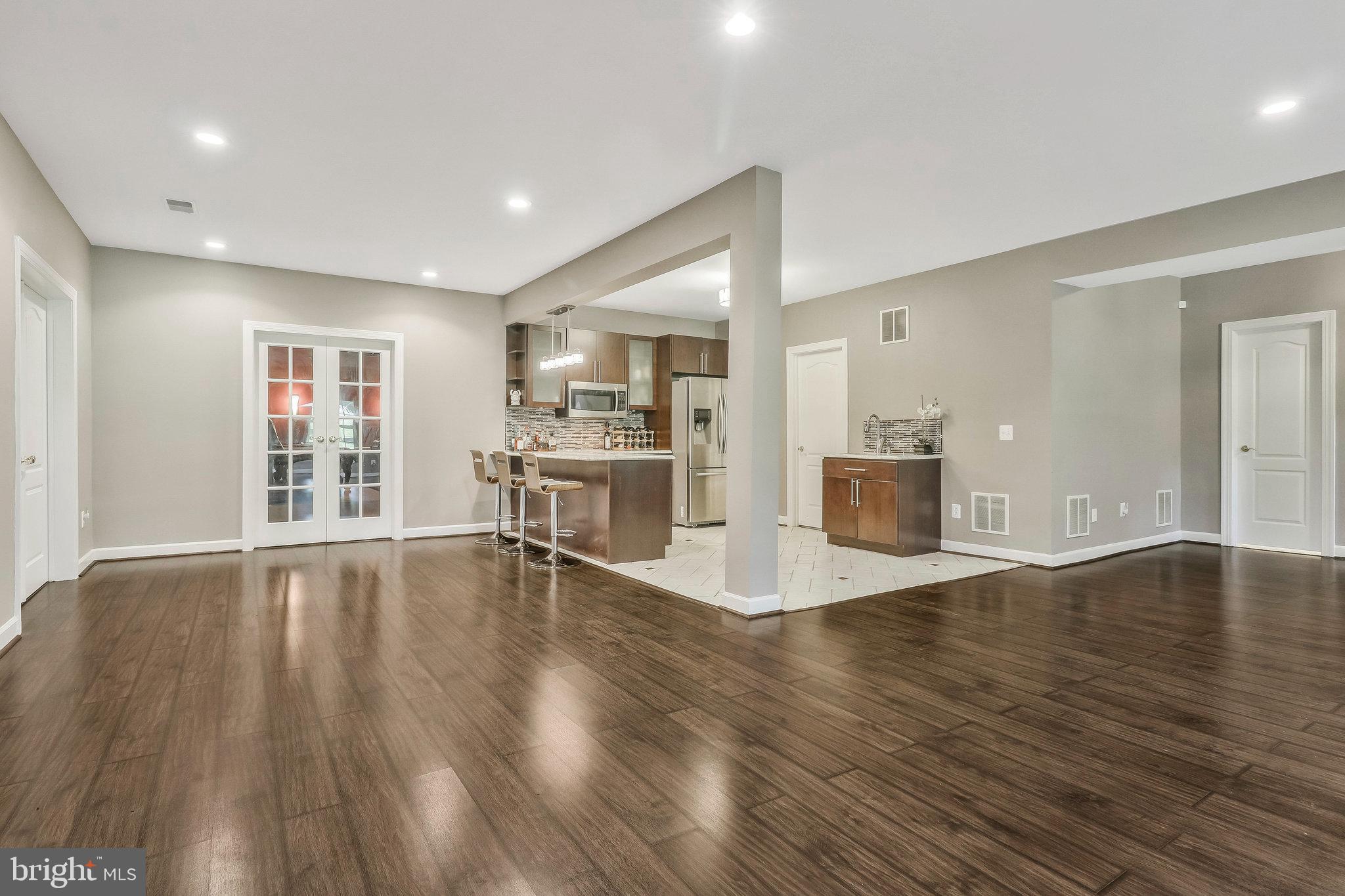 BROWNS LANDING - Residential