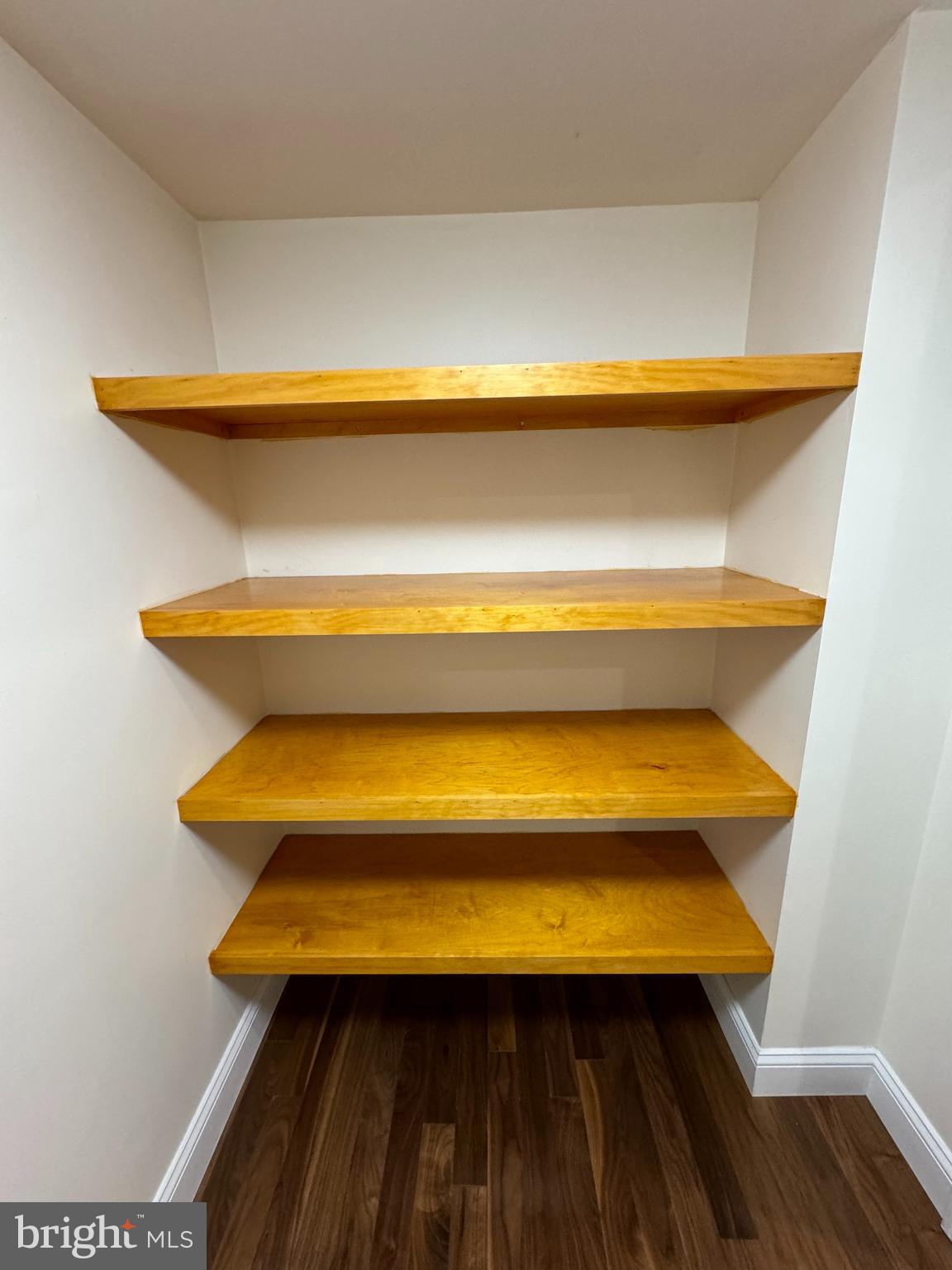 MOUNT VERNON PLACE HISTORIC DISTRICT - Residential Lease