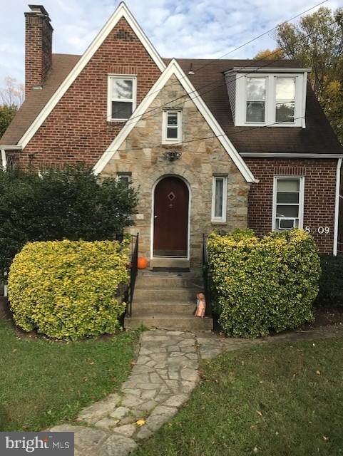 Spacious & bright efficiency apartment steps to Long Branch Park. Located on entrance level of small, quiet building. Features new wall-to-wall carpeting, several closets, sep. kitchen, window a/c, on-site laundry. Heat, hot water & sewer included in rent. Tenant pays electric. Pets 1 cat only w/dep. Close to transportation, Columbia Univ & Wash. Adventist Campus. Bike storage-Fireplace-decorative