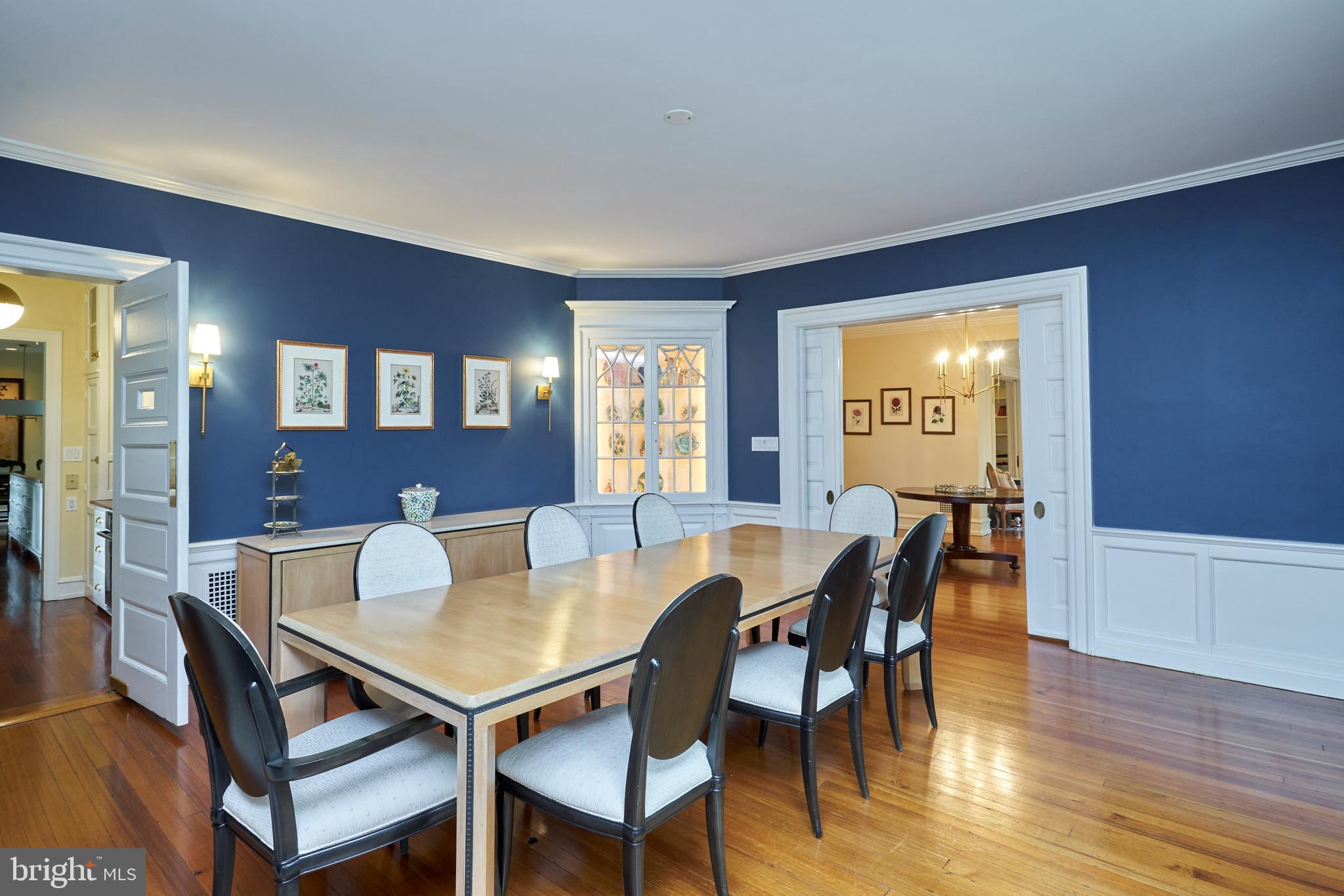 CHESTNUT HILL - Residential