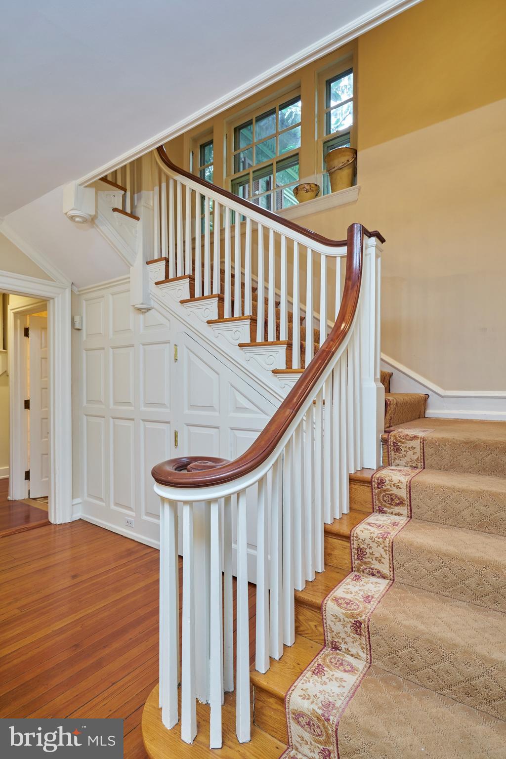 CHESTNUT HILL - Residential