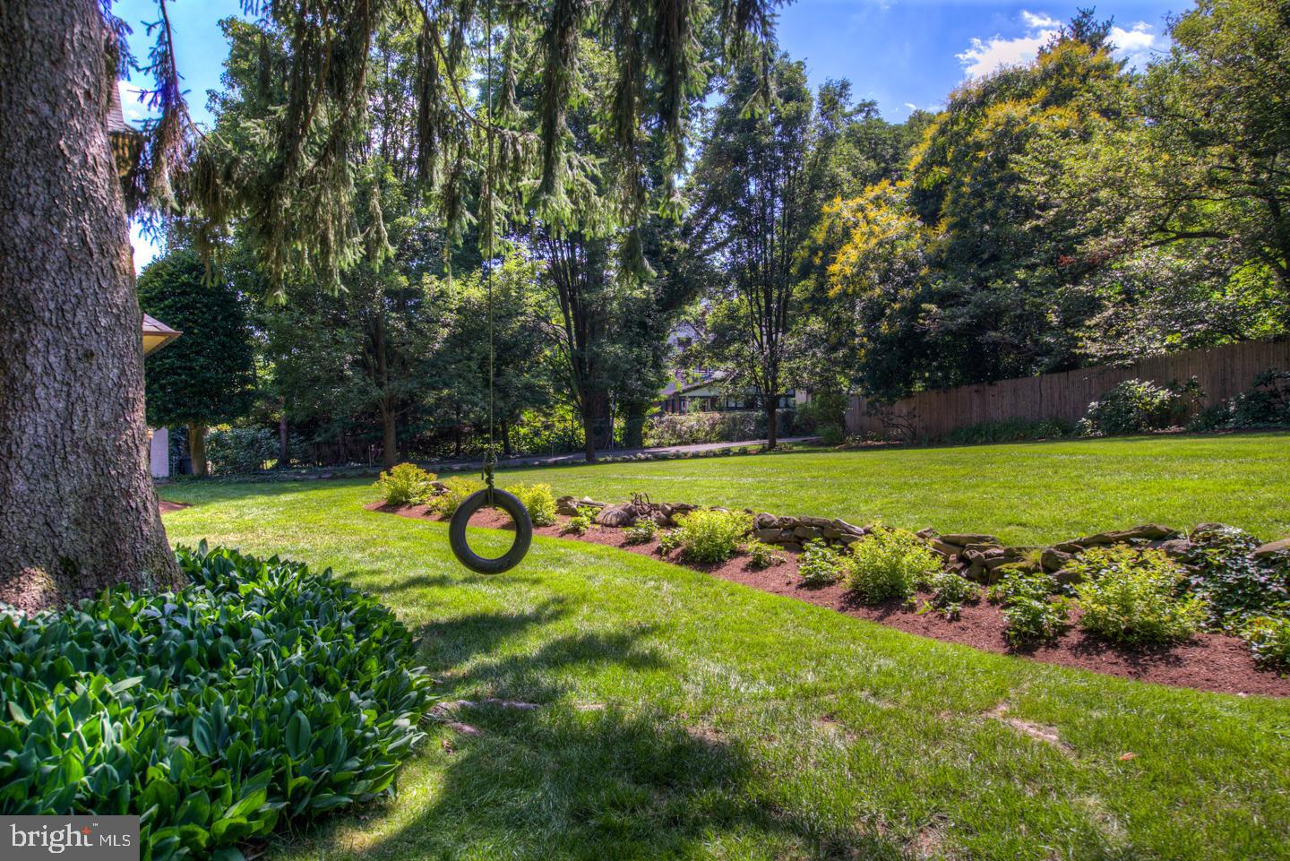 CHESTNUT HILL - Residential