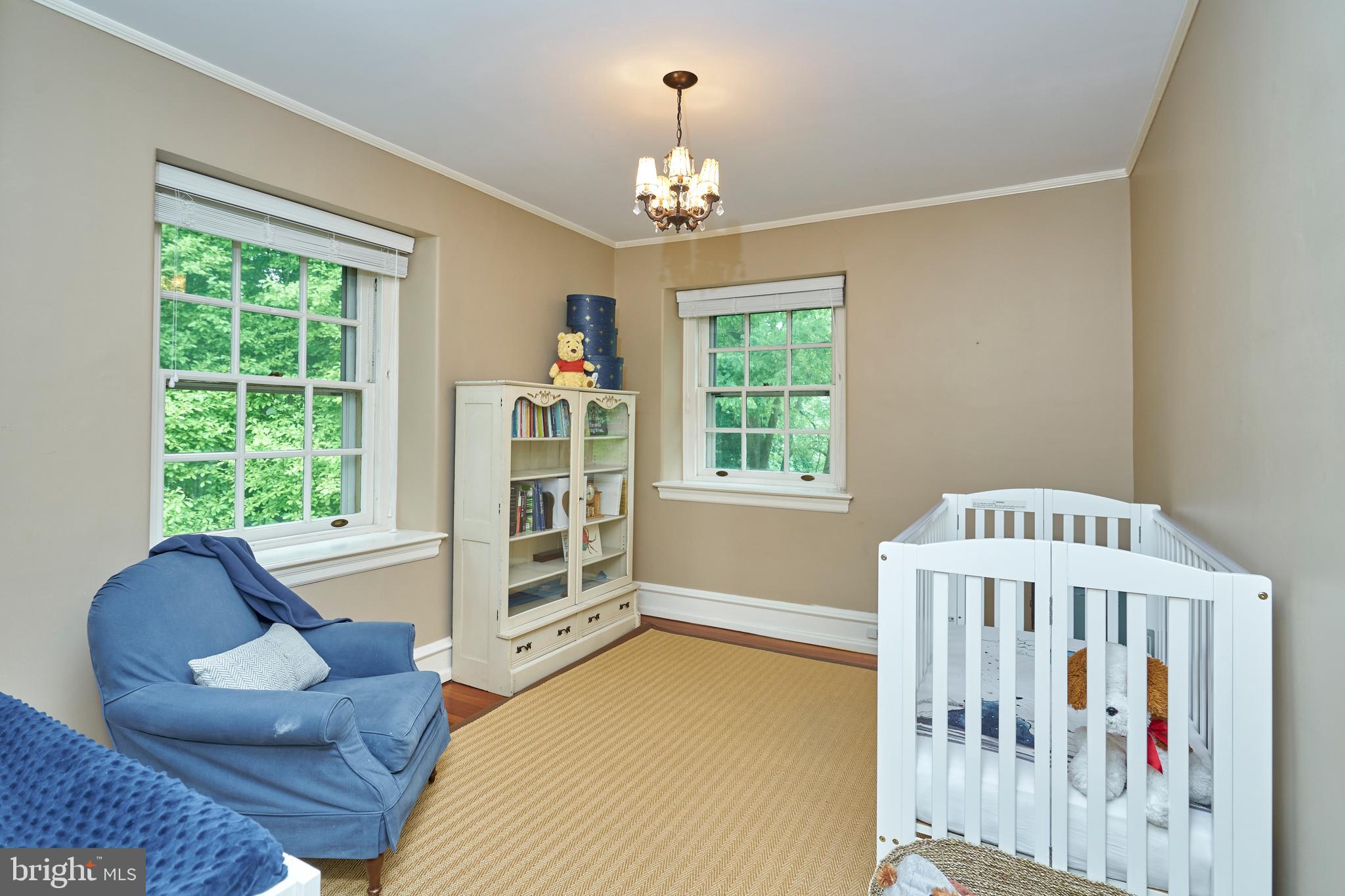 CHESTNUT HILL - Residential