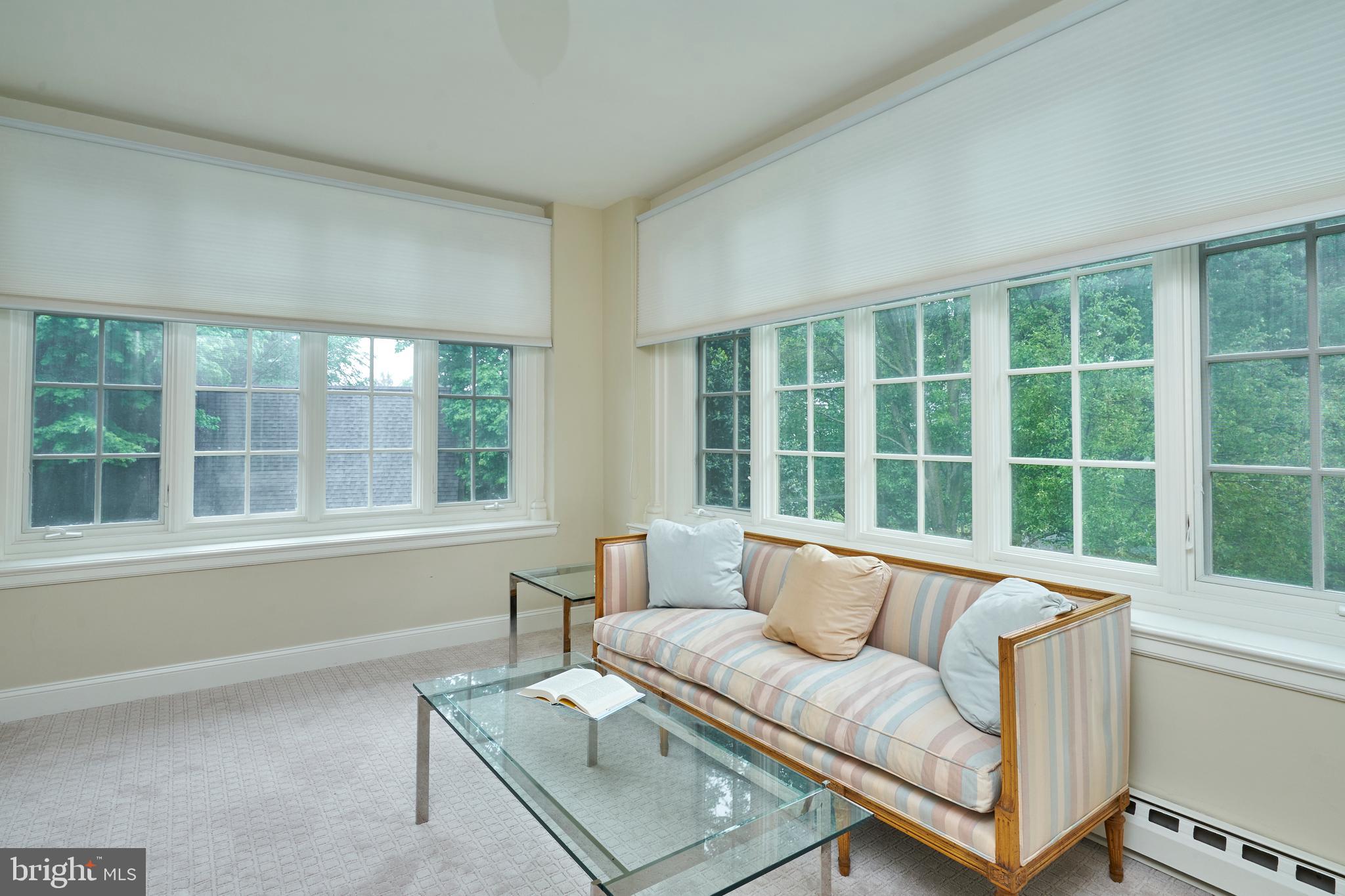 CHESTNUT HILL - Residential