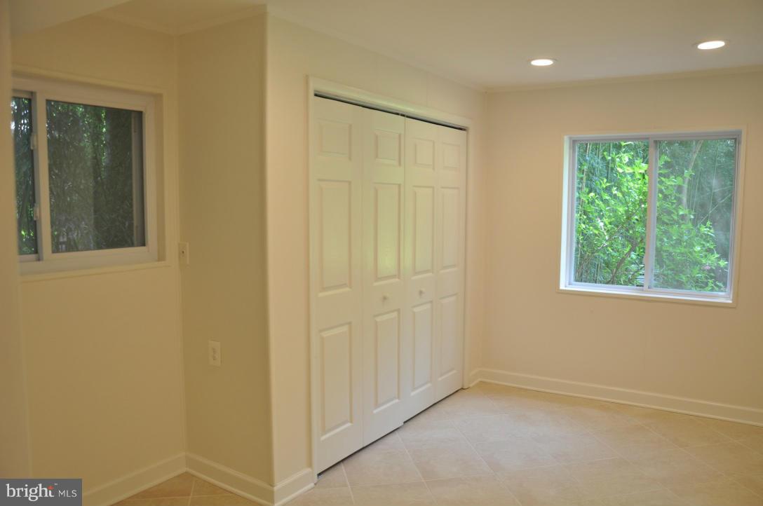 CONGRESSIONAL COUNTRY CLUB ESTATES - Residential Lease