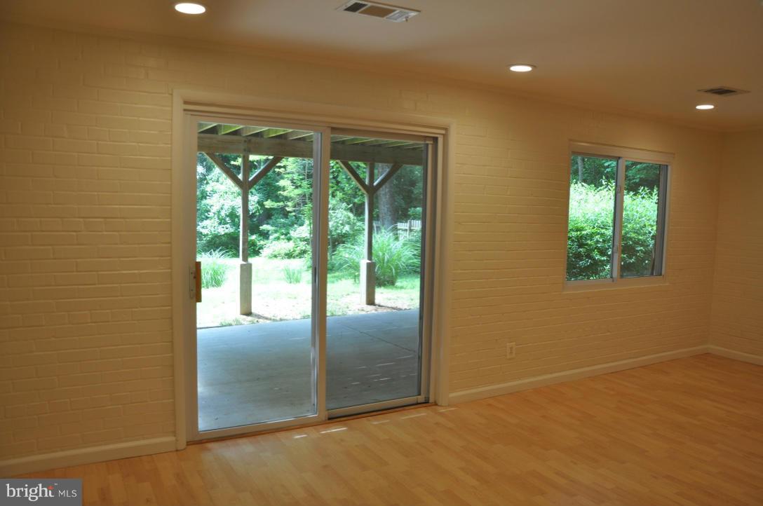 CONGRESSIONAL COUNTRY CLUB ESTATES - Residential Lease