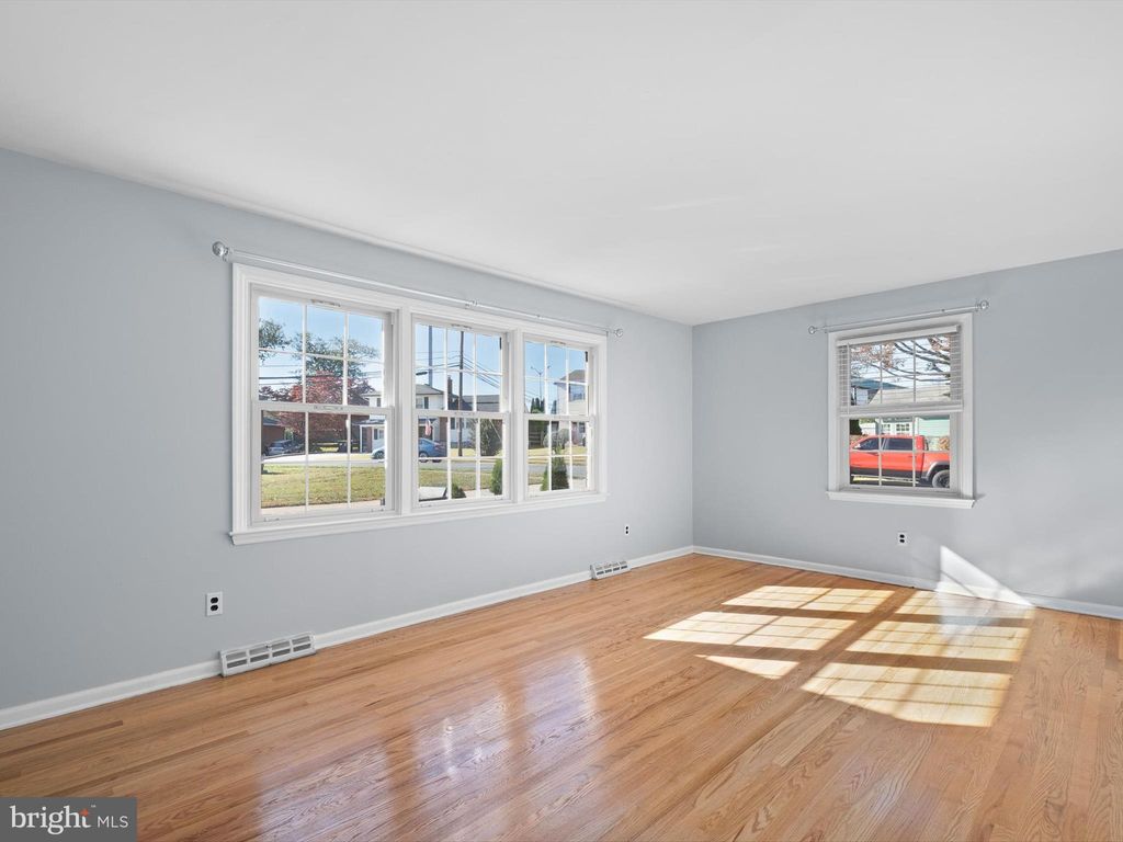 Photo of 3 Taven Keep Rd, NEWARK, DE 19711 (MLS # DENC2091516)