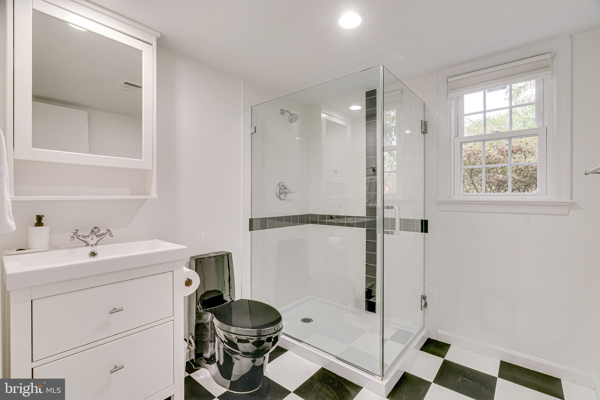 WESTBURY HEIGHTS - Residential