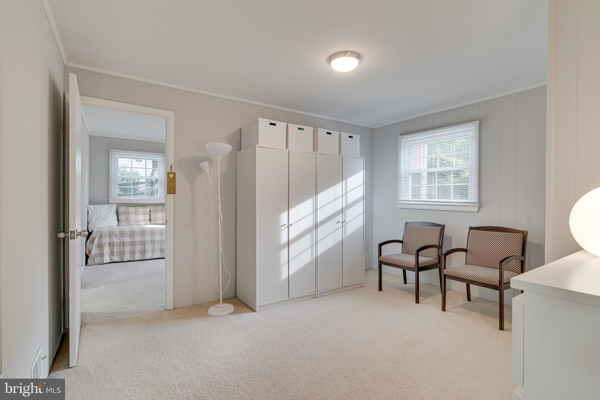 WESTBURY HEIGHTS - Residential