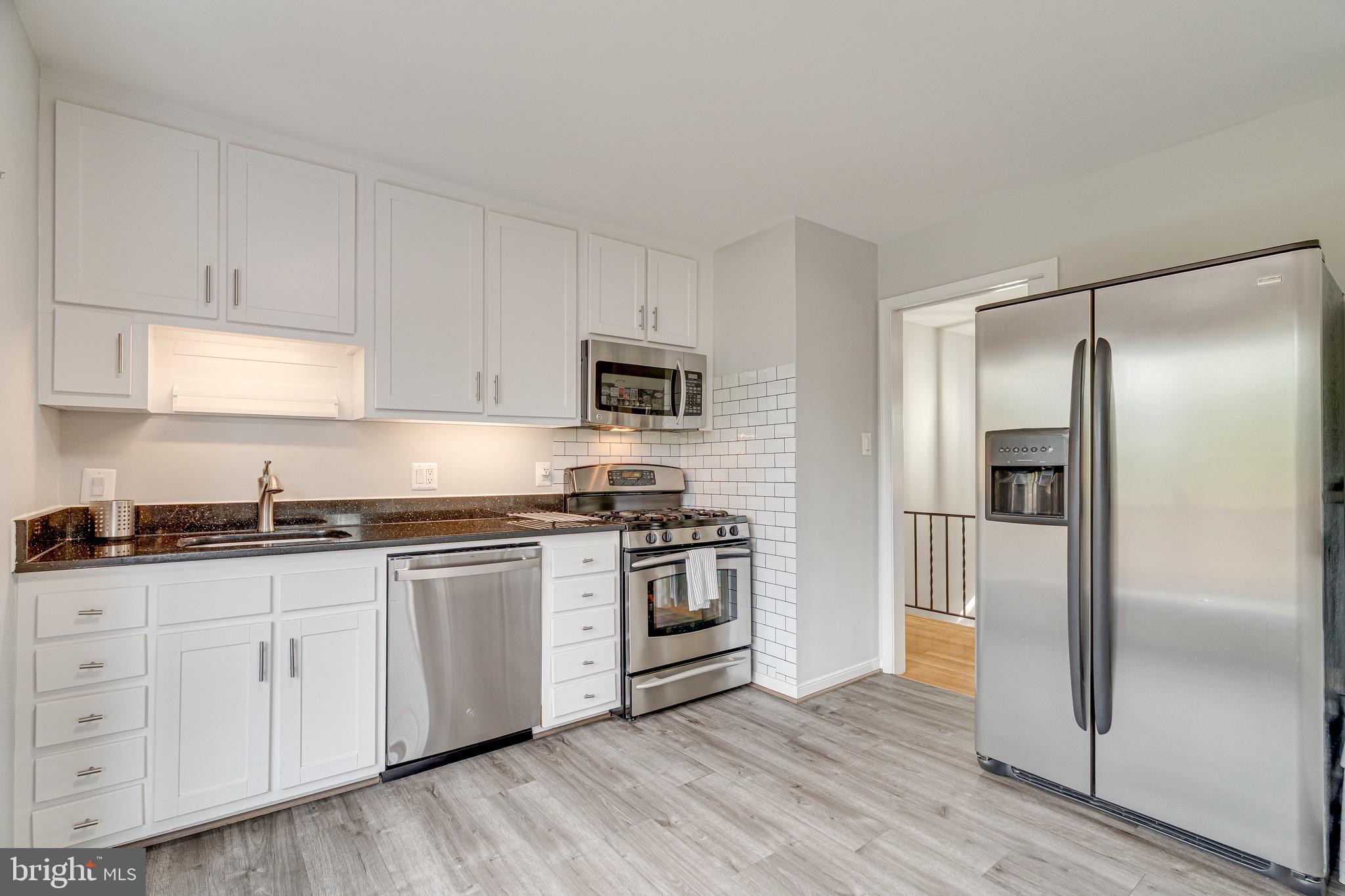 WESTBURY HEIGHTS - Residential