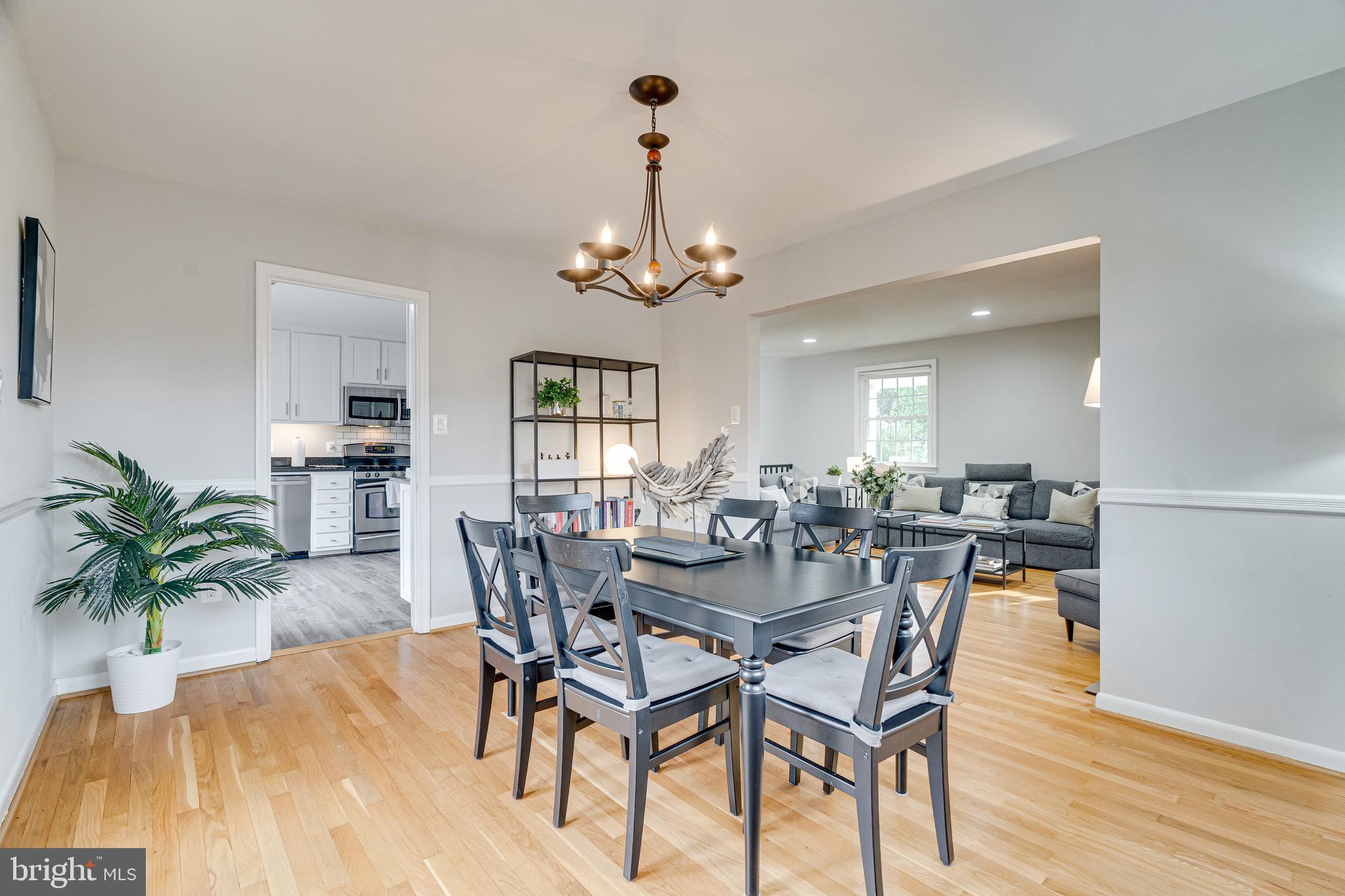 WESTBURY HEIGHTS - Residential