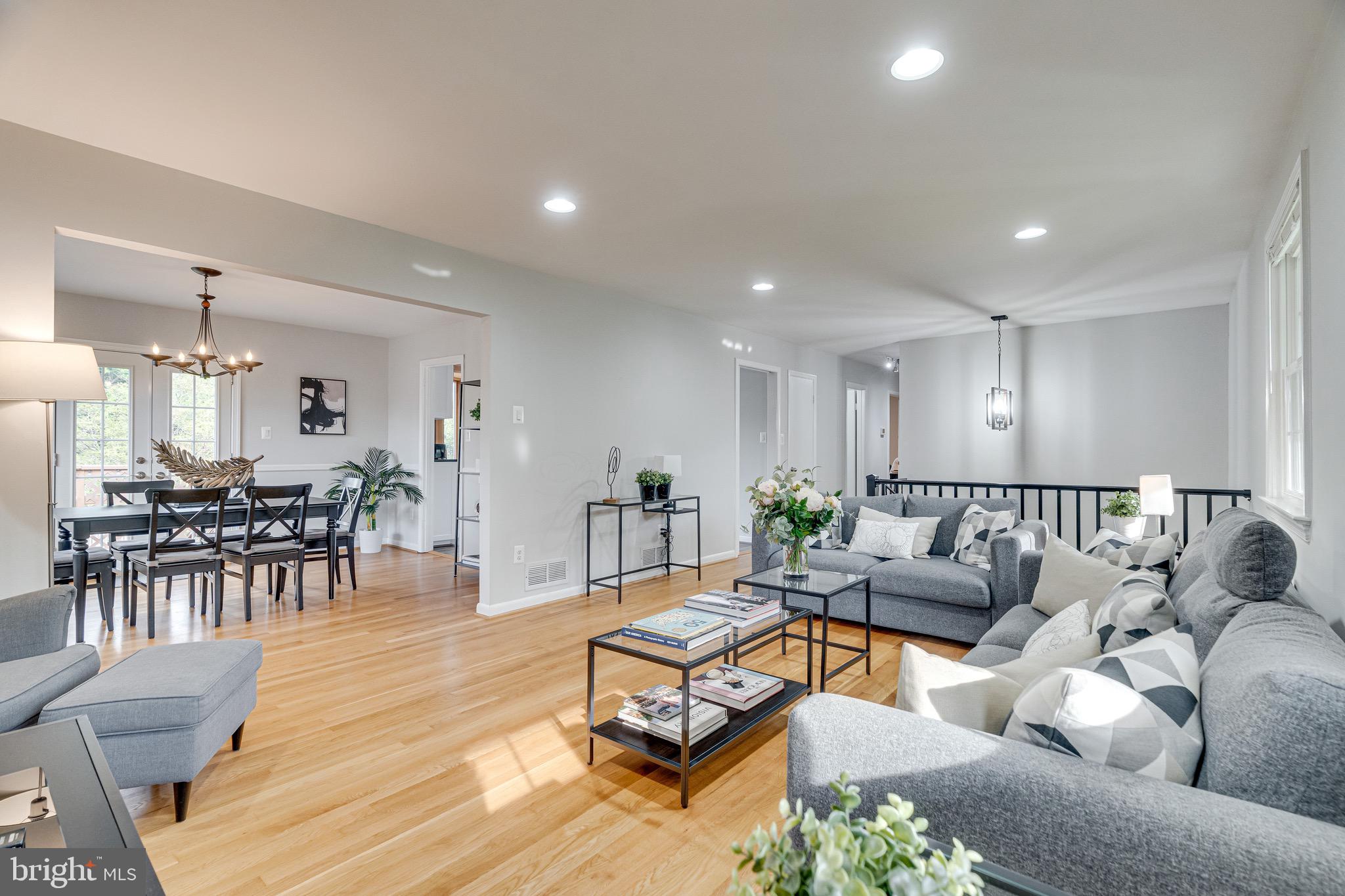 WESTBURY HEIGHTS - Residential