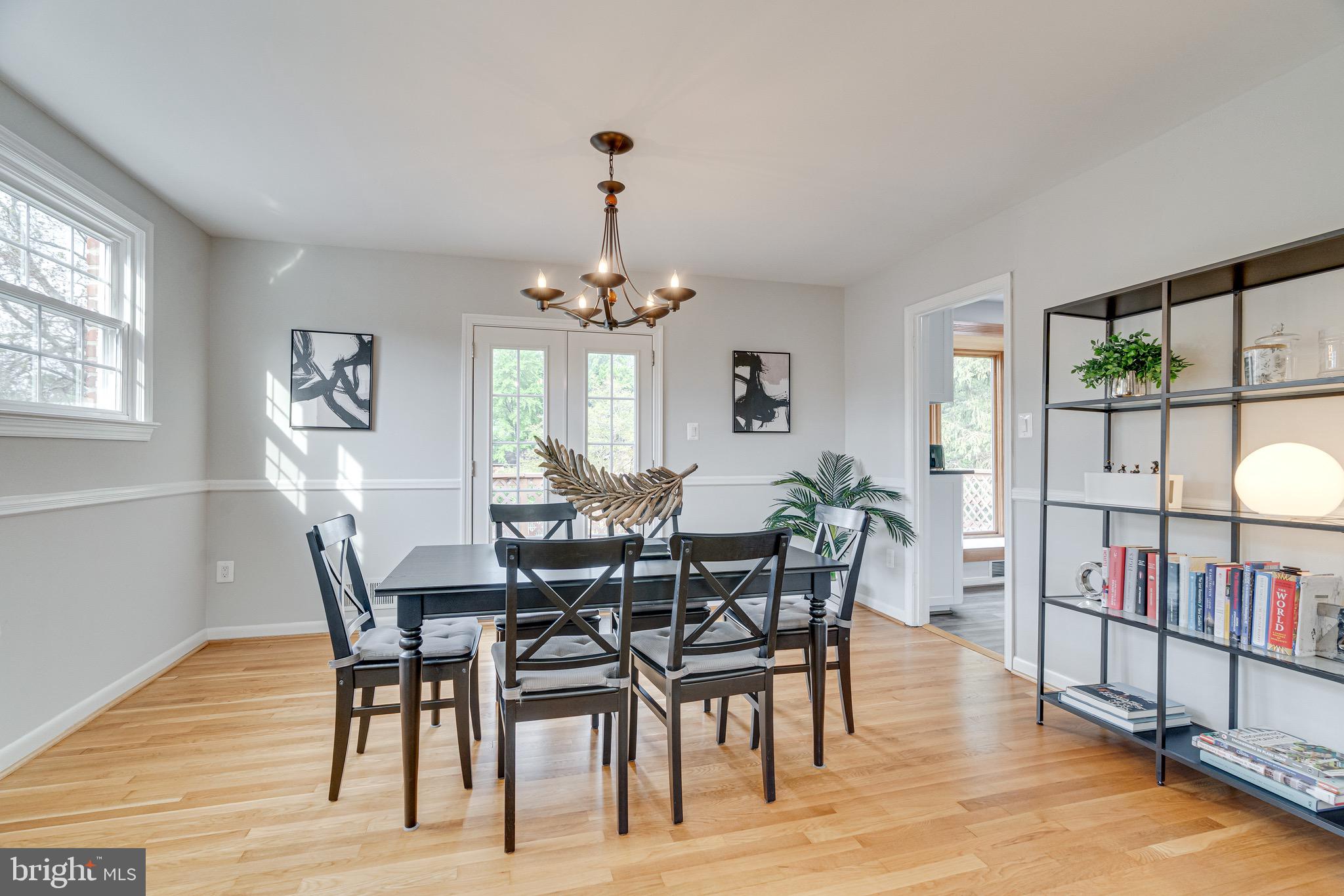 WESTBURY HEIGHTS - Residential